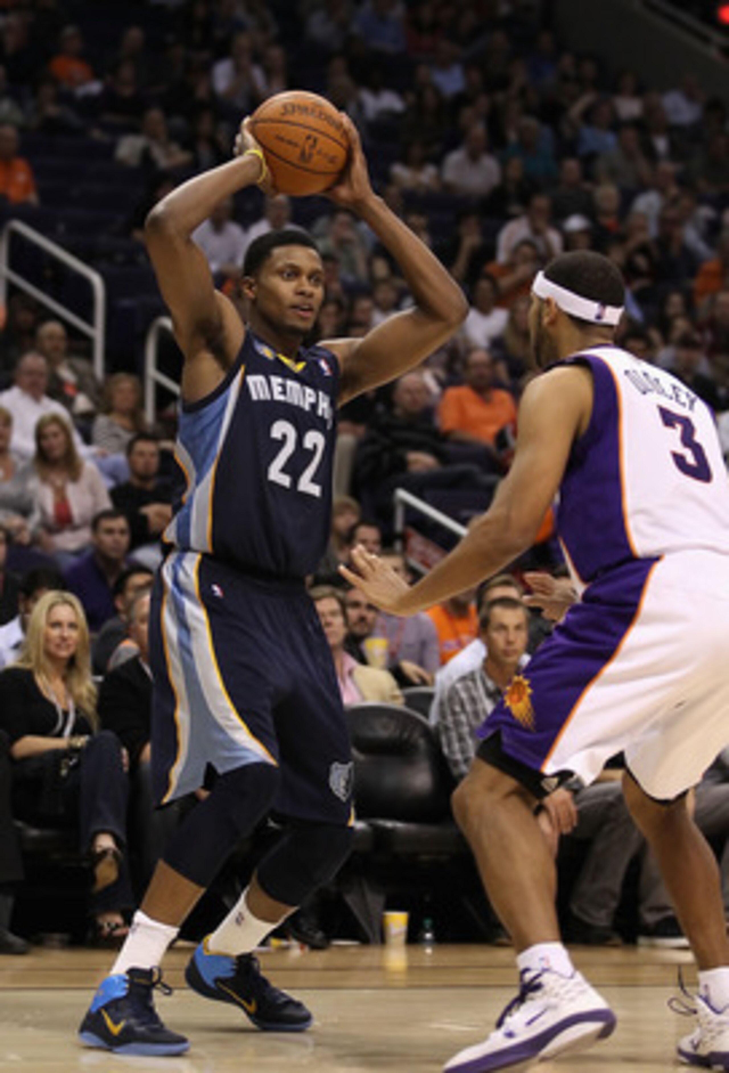 PHOENIX - DECEMBER 08: Rudy Gay #22 of the Memphis Grizzlies looks to pass the ball against the Phoenix Suns during the NBA game at US Airways Center on December 8, 2010 in Phoenix, Arizona. NOTE TO USER: User expressly acknowledges and agrees that, by d PHOENIX - DECEMBER 08: Rudy Gay #22 of the Memphis Grizzlies looks to pass the ball against the Phoenix Suns during the NBA game at US Airways Center on December 8, 2010 in Phoenix, Arizona. NOTE TO USER: User expressly acknowledges and agrees that, by d