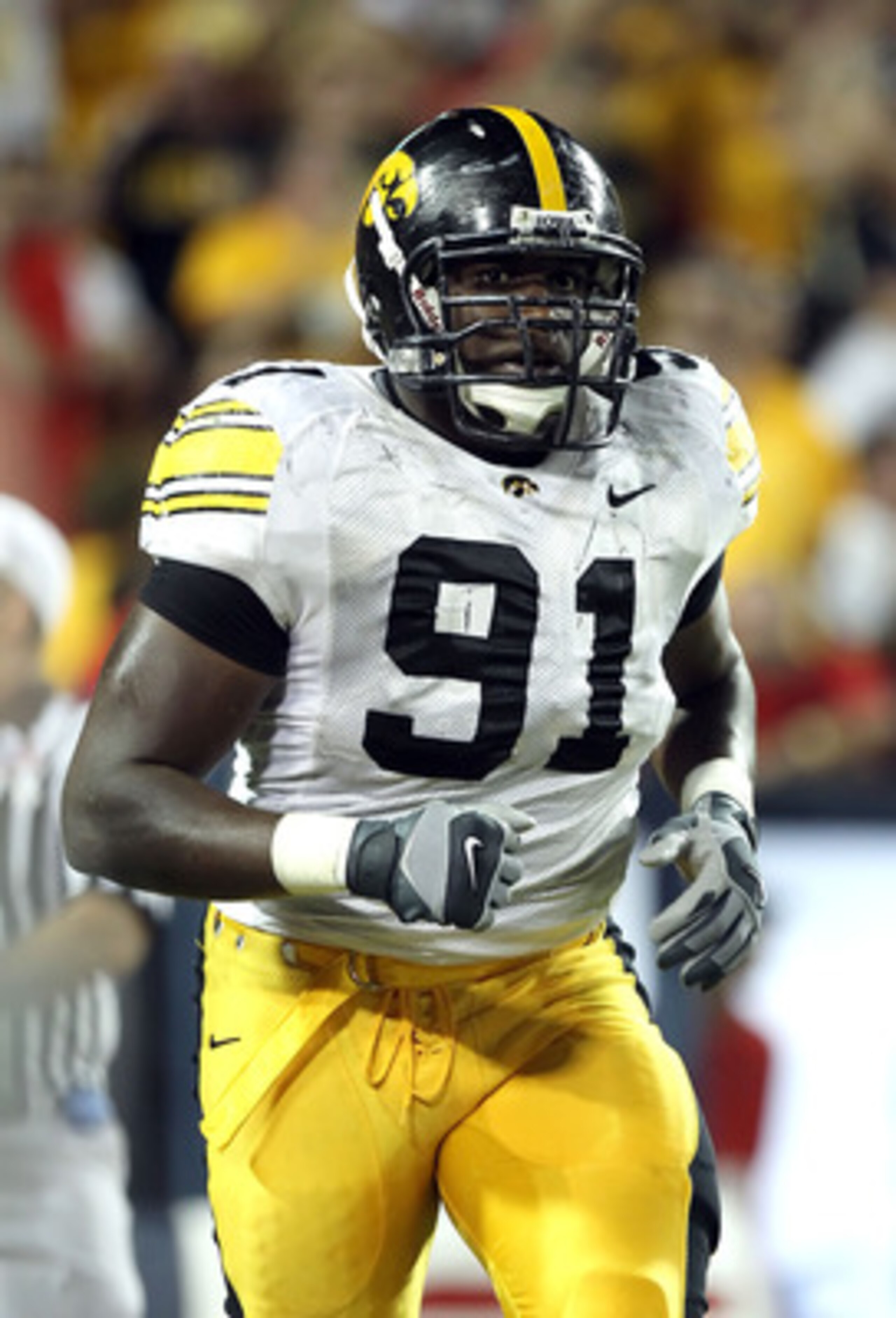 TUCSON, AZ - SEPTEMBER 18: Defensive end Broderick Binns #91 of the Iowa Hawkeyes in action during the college football game against the Arizona Wildcats at Arizona Stadium on September 18, 2010 in Tucson, Arizona. The Wildcats defeated the Hawkeyes 34-2 TUCSON, AZ - SEPTEMBER 18: Defensive end Broderick Binns #91 of the Iowa Hawkeyes in action during the college football game against the Arizona Wildcats at Arizona Stadium on September 18, 2010 in Tucson, Arizona. The Wildcats defeated the Hawkeyes 34-2