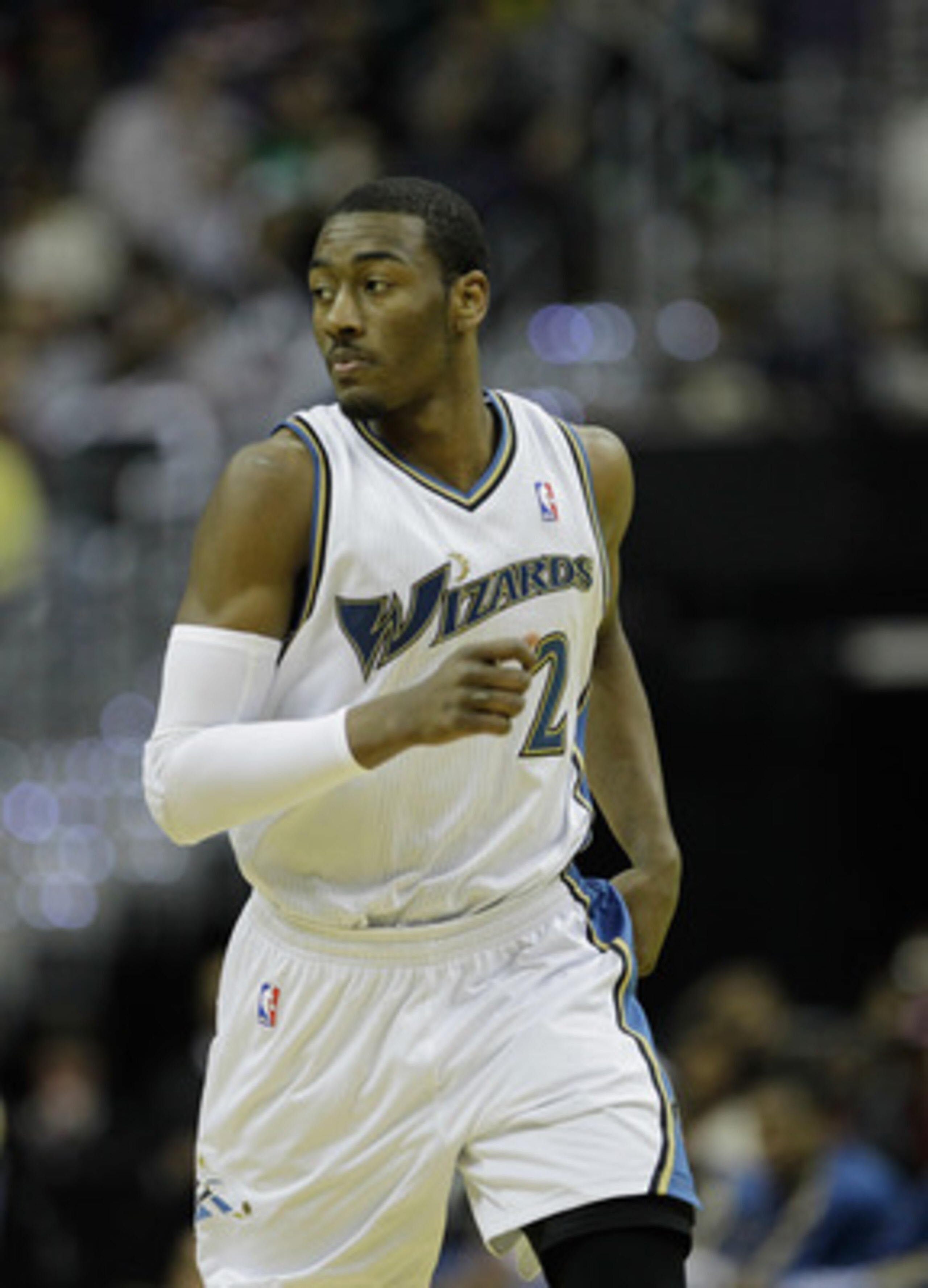 WASHINGTON, DC - FEBRUARY 26: John Wall #2 of the Washington Wizards against the Dallas Mavericks at the Verizon Center on February 26, 2011 in Washington, DC. NOTE TO USER: User expressly acknowledges and agrees that, by downloading and or using this Ph WASHINGTON, DC - FEBRUARY 26: John Wall #2 of the Washington Wizards against the Dallas Mavericks at the Verizon Center on February 26, 2011 in Washington, DC. NOTE TO USER: User expressly acknowledges and agrees that, by downloading and or using this Ph