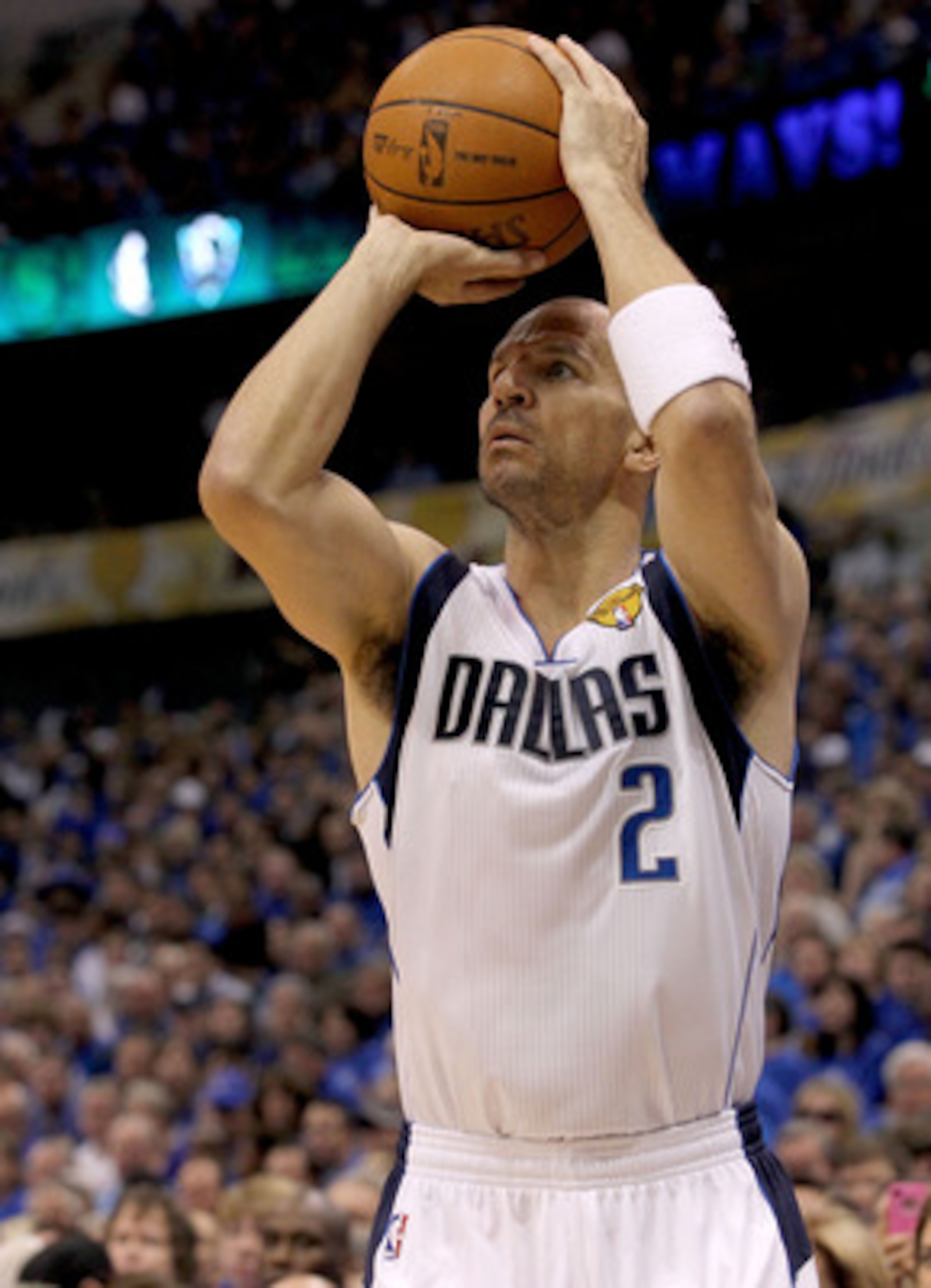 DALLAS, TX - JUNE 05: Jason Kidd #2 of the Dallas Mavericks shoots the ball while taking on the Miami Heat in Game Three of the 2011 NBA Finals at American Airlines Center on June 5, 2011 in Dallas, Texas. NOTE TO USER: User expressly acknowledges and a DALLAS, TX - JUNE 05: Jason Kidd #2 of the Dallas Mavericks shoots the ball while taking on the Miami Heat in Game Three of the 2011 NBA Finals at American Airlines Center on June 5, 2011 in Dallas, Texas. NOTE TO USER: User expressly acknowledges and a