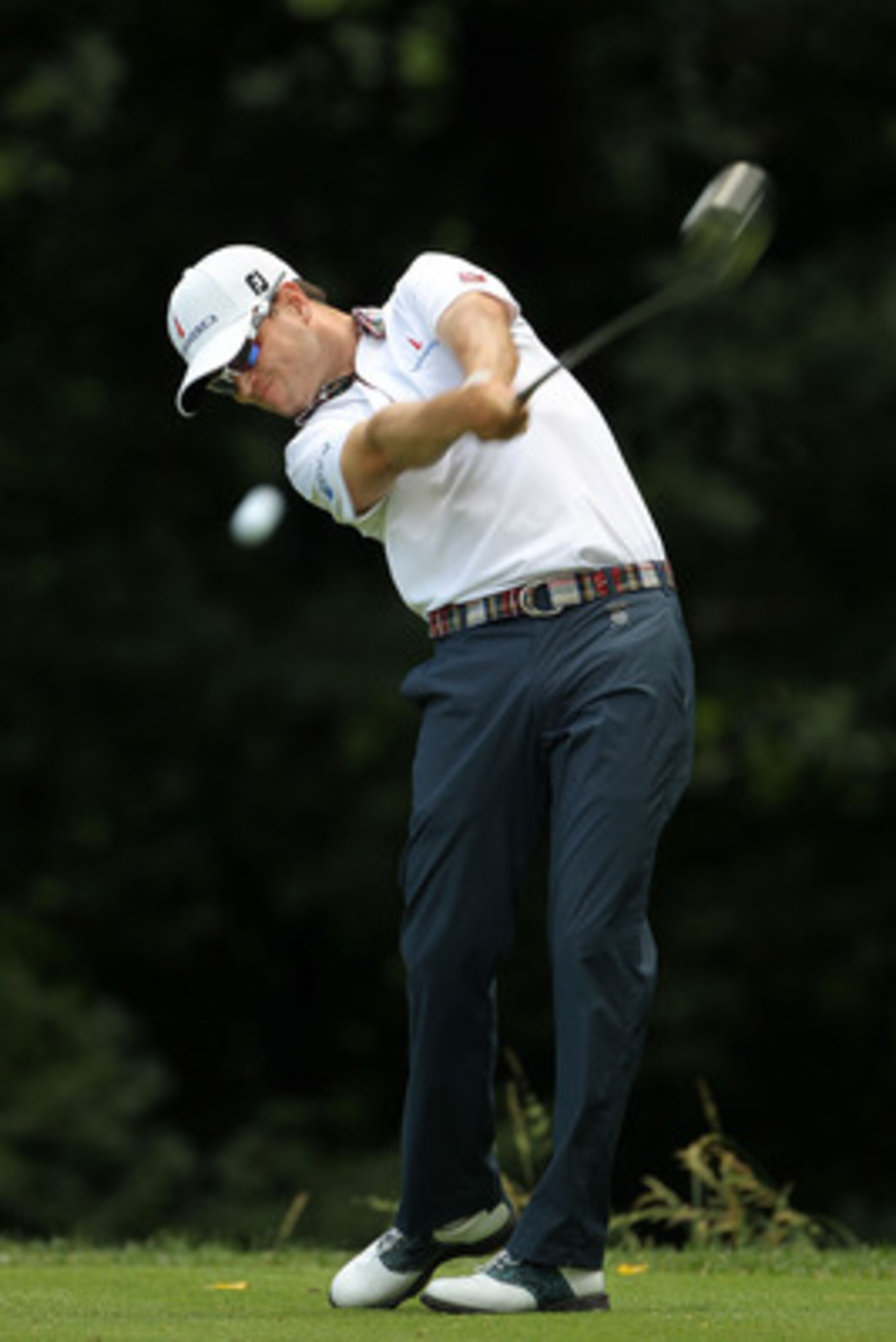 BETHESDA, MD - JUNE 17:  Zach Johnson hits his tee shot on the 14th hole during the second round of the 111th U.S. Open at Congressional Country Club on June 17, 2011 in Bethesda, Maryland.  (Photo by Jamie Squire/Getty Images)