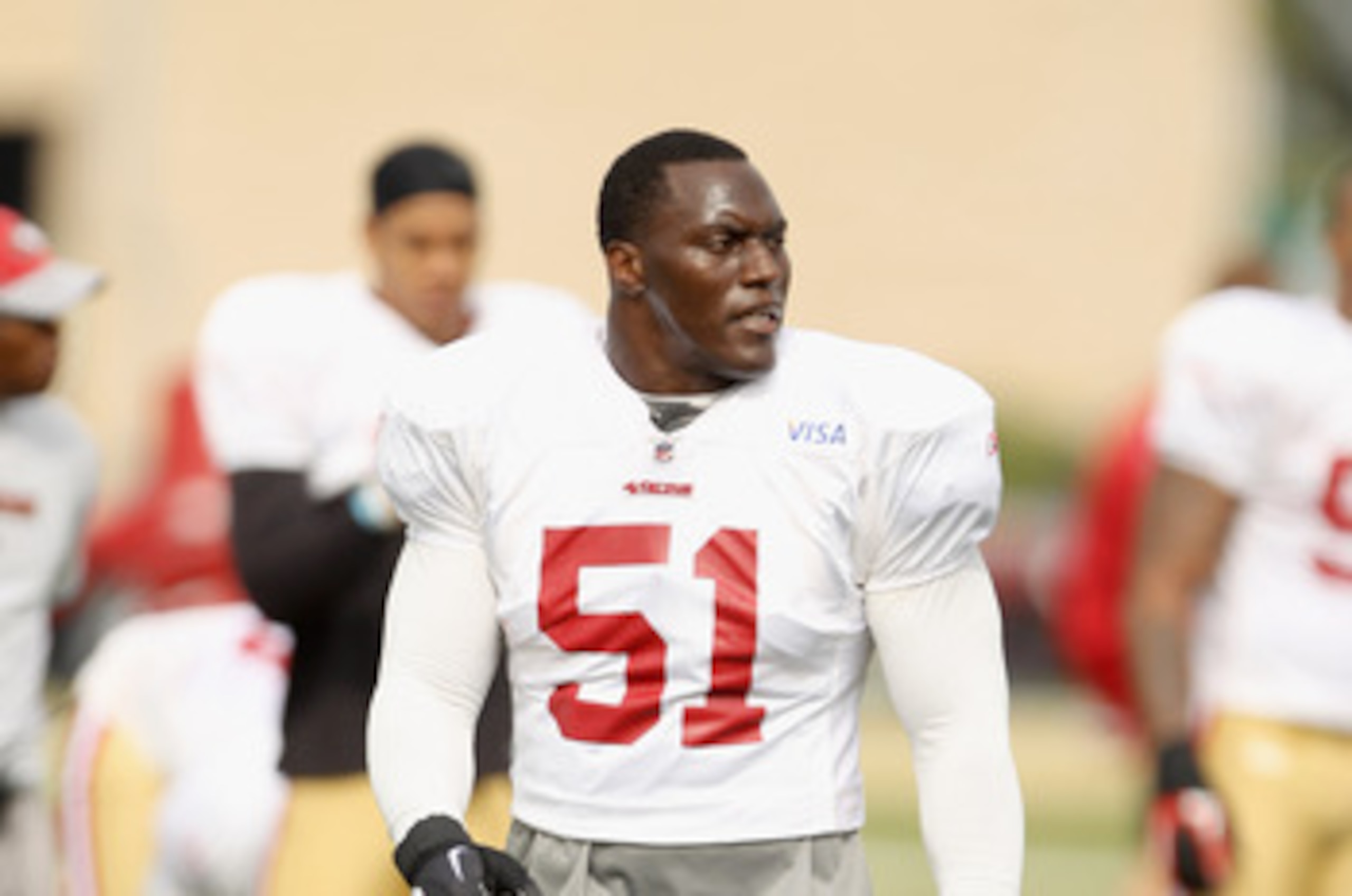 SANTA CLARA, CA - AUGUST 02:  Takeo Spikes #51 works out during the San Francisco 49ers training camp at their training complex on August 2, 2010 in Santa Clara, California.  (Photo by Ezra Shaw/Getty Images)