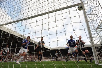 NEWCASTLE UPON TYNE, ENGLAND - MARCH 05:  Phill Jagielka of Everton celebrates his goal during the Barclays Premier League match between Newcastle United and Everton at St James' Park on March 5, 2011 in Newcastle upon Tyne, England.  (Photo by Jamie McDo