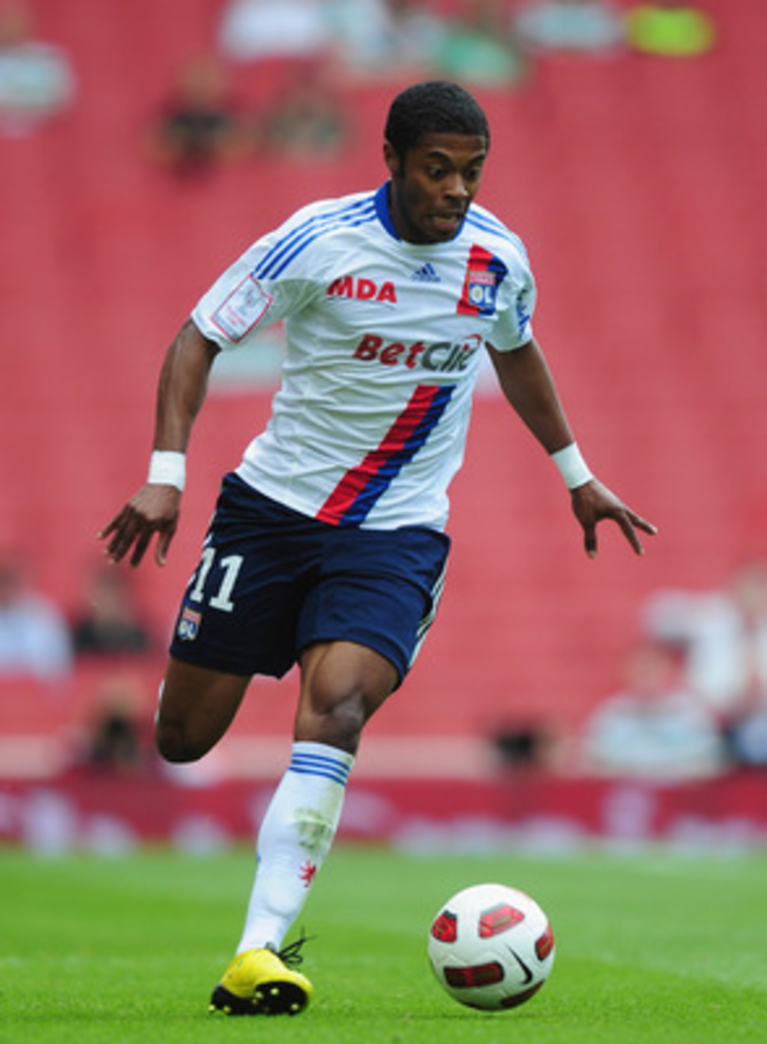 LONDON, ENGLAND - AUGUST 01:  Michel Bastos of Lyon in action during the Emirates Cup match between AC Milan and Lyon at Emirates Stadium on August 1, 2010 in London, England.  (Photo by Mike Hewitt/Getty Images)