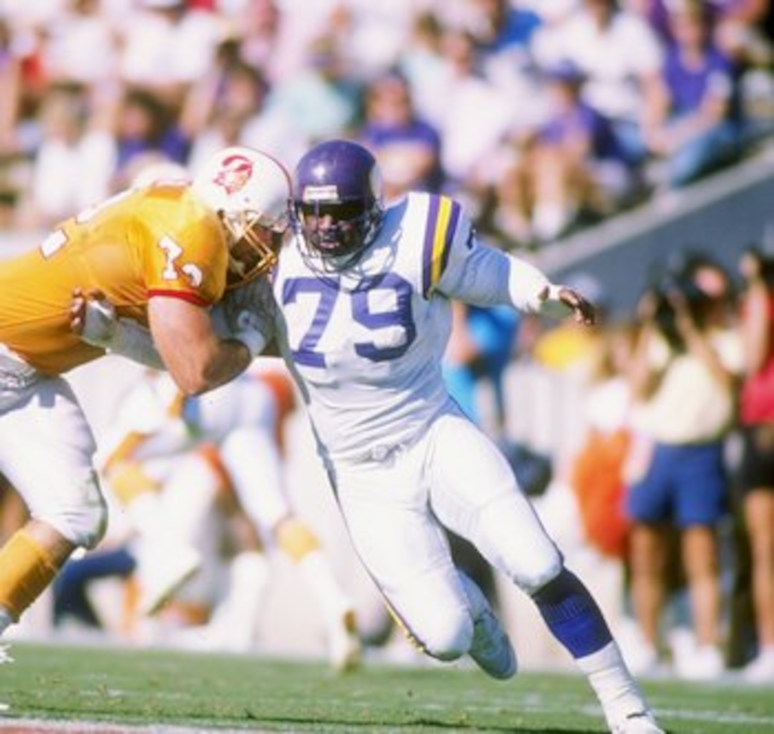 23 Oct 1988:  Defensive end Doug Martin of the Minnesota Vikings in action during a game against the Tampa Bay Buccaneers at Tampa Stadium in Tampa, Florida.  The Vikings won the game 49-20. Mandatory Credit: Allen Steele  /Allsport