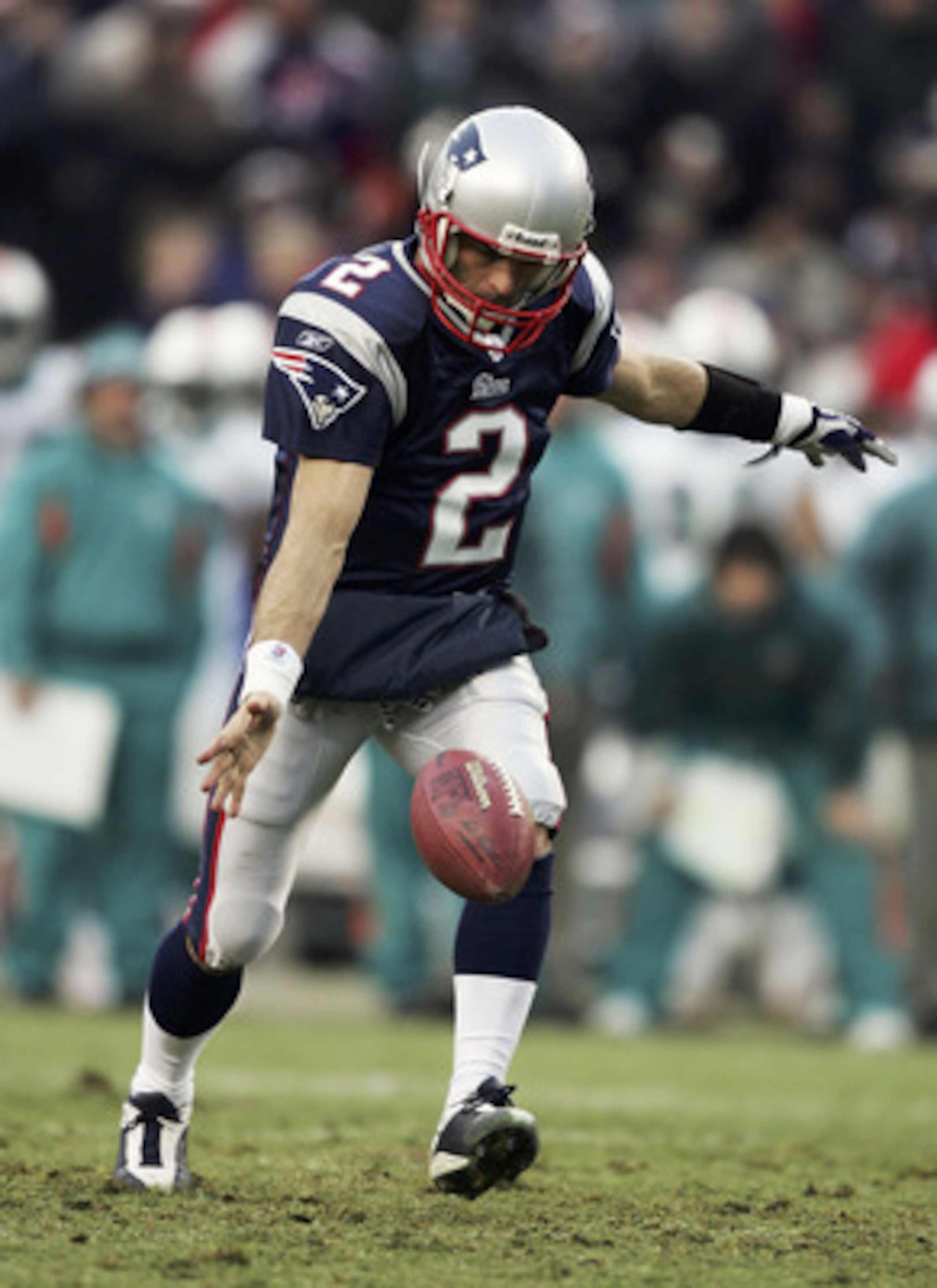 FOXBOROUGH, MA - JANUARY 1:  Doug Flutie #2 of the New England Patriots successfully drop kicks an extra point after a touchdown in the fourth quarter against the Miami Dolphins at Gillette Stadium January 1, 2006 in Foxborough, Massachusetts.  (Photo by