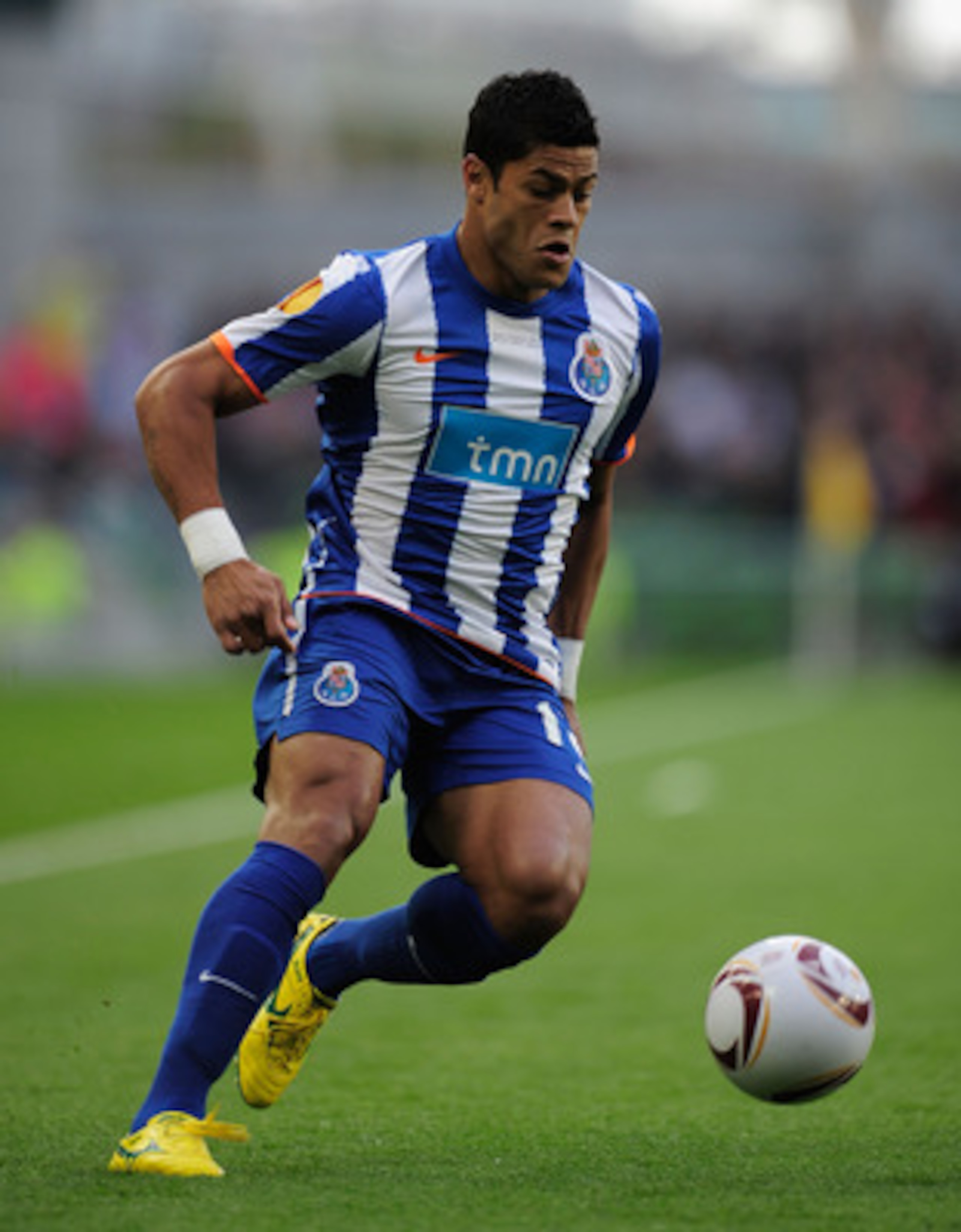 DUBLIN, IRELAND - MAY 18:  Hulk of FC Porto on the ball during the UEFA Europa League Final between FC Porto and SC Braga at Dublin Arena on May 18, 2011 in Dublin, Ireland.  (Photo by Jamie McDonald/Getty Images)