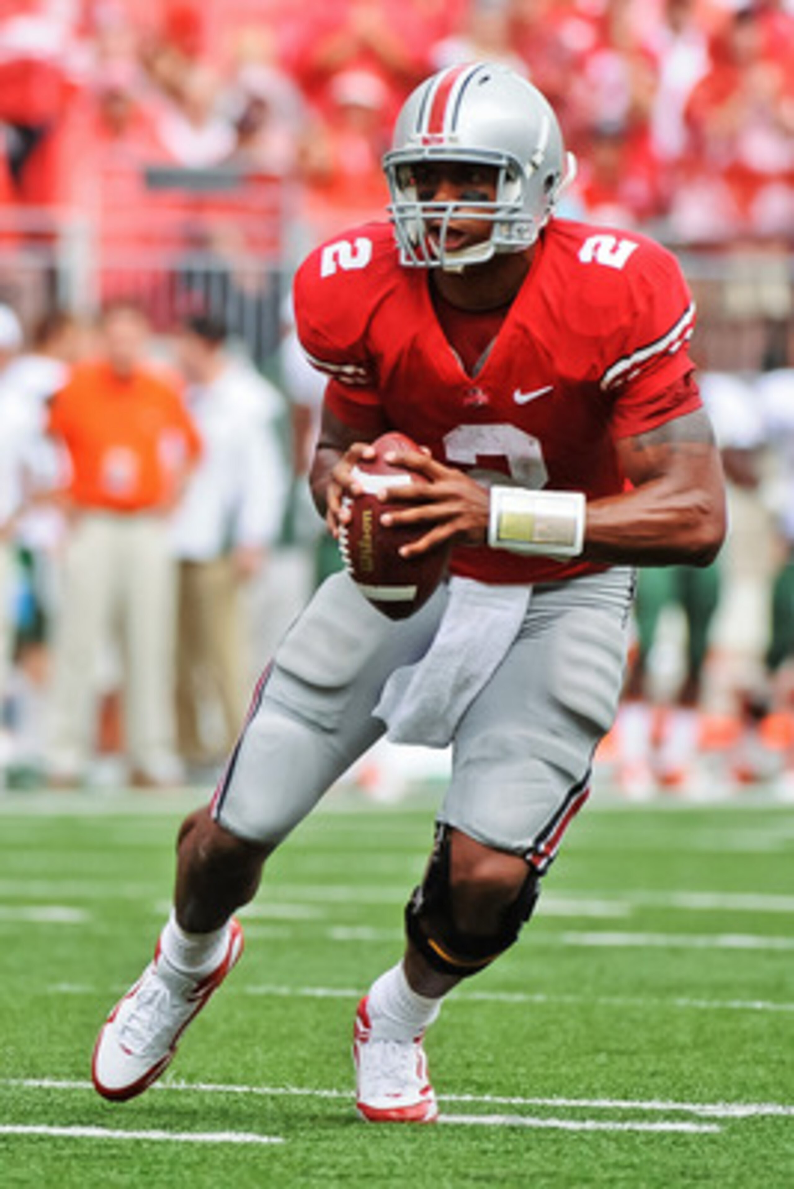 COLUMBUS, OH - SEPTEMBER 11:  Quarterback Terrelle Pryor #2 of the Ohio State Buckeyes runs with the ball against the Miami Hurricanes at Ohio Stadium on September 11, 2010 in Columbus, Ohio.  (Photo by Jamie Sabau/Getty Images)