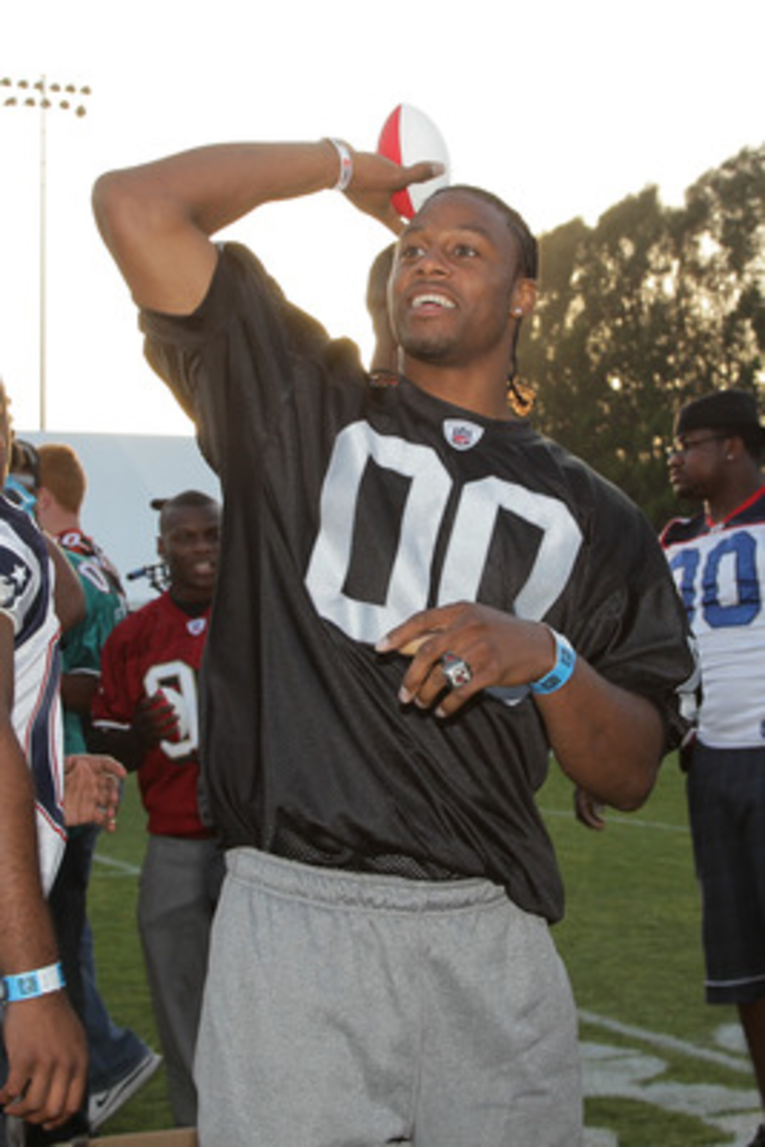 LOS ANGELES, CA - MAY 20:  Taiwan Jones attends the NFL PLAYERS Premiere League Flag Football Game at UCLA on May 20, 2011 in Los Angeles, California.  (Photo by Noel Vasquez/Getty Images)