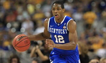 HOUSTON, TX - APRIL 02:  Brandon Knight #12 of the Kentucky Wildcats moves the ball while taking on the Connecticut Huskies during the National Semifinal game of the 2011 NCAA Division I Men's Basketball Championship at Reliant Stadium on April 2, 2011 in