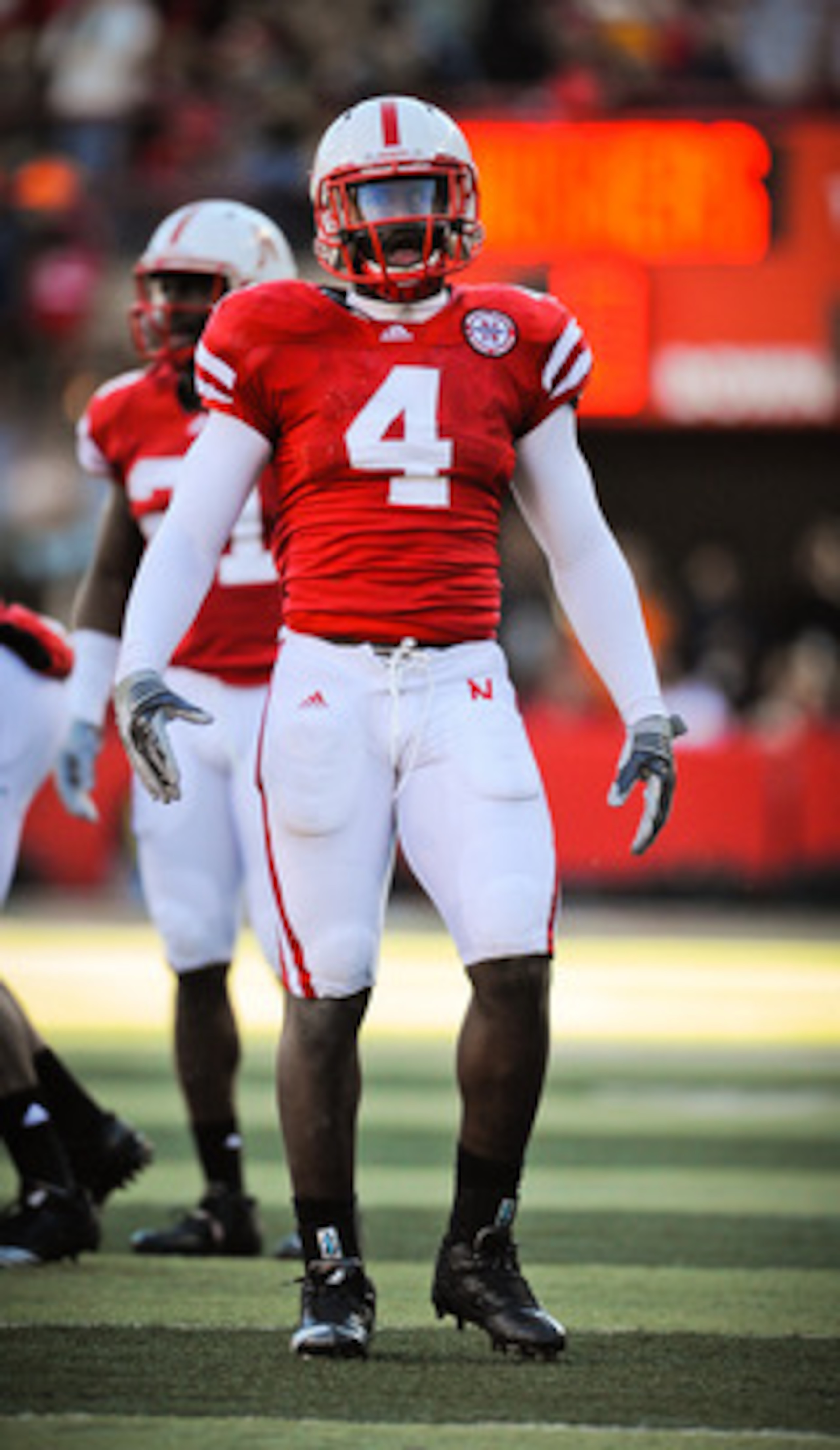 LINCOLN, NE - NOVEMBER 26: Lavonte David #4 of the Nebraska Cornhuskers during their game at Memorial Stadium on November 26, 2010 in Lincoln, Nebraska. Nebraska defeated Colorado 45-17 (Photo by Eric Francis/Getty Images) LINCOLN, NE - NOVEMBER 26: Lavonte David #4 of the Nebraska Cornhuskers during their game at Memorial Stadium on November 26, 2010 in Lincoln, Nebraska. Nebraska defeated Colorado 45-17 (Photo by Eric Francis/Getty Images)