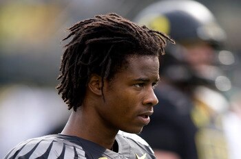 EUGENE, OR - NOVEMBER 6: Cornerback Cliff Harris #13 of the Oregon Ducks warms up before the game against the Washington Huskies at Autzen Stadium on November 6, 2010 in Eugene, Oregon. (Photo by Steve Dykes/Getty Images)