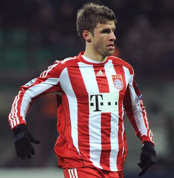 MILAN, ITALY - FEBRUARY 23:  Thomas Muller of FC Bayern Muenchen in action during the UEFA Champions League round of 16 first leg match between Inter Milan v FC Bayern Muenchen on February 23, 2011 in Milan, Italy.  (Photo by Valerio Pennicino/Getty Image