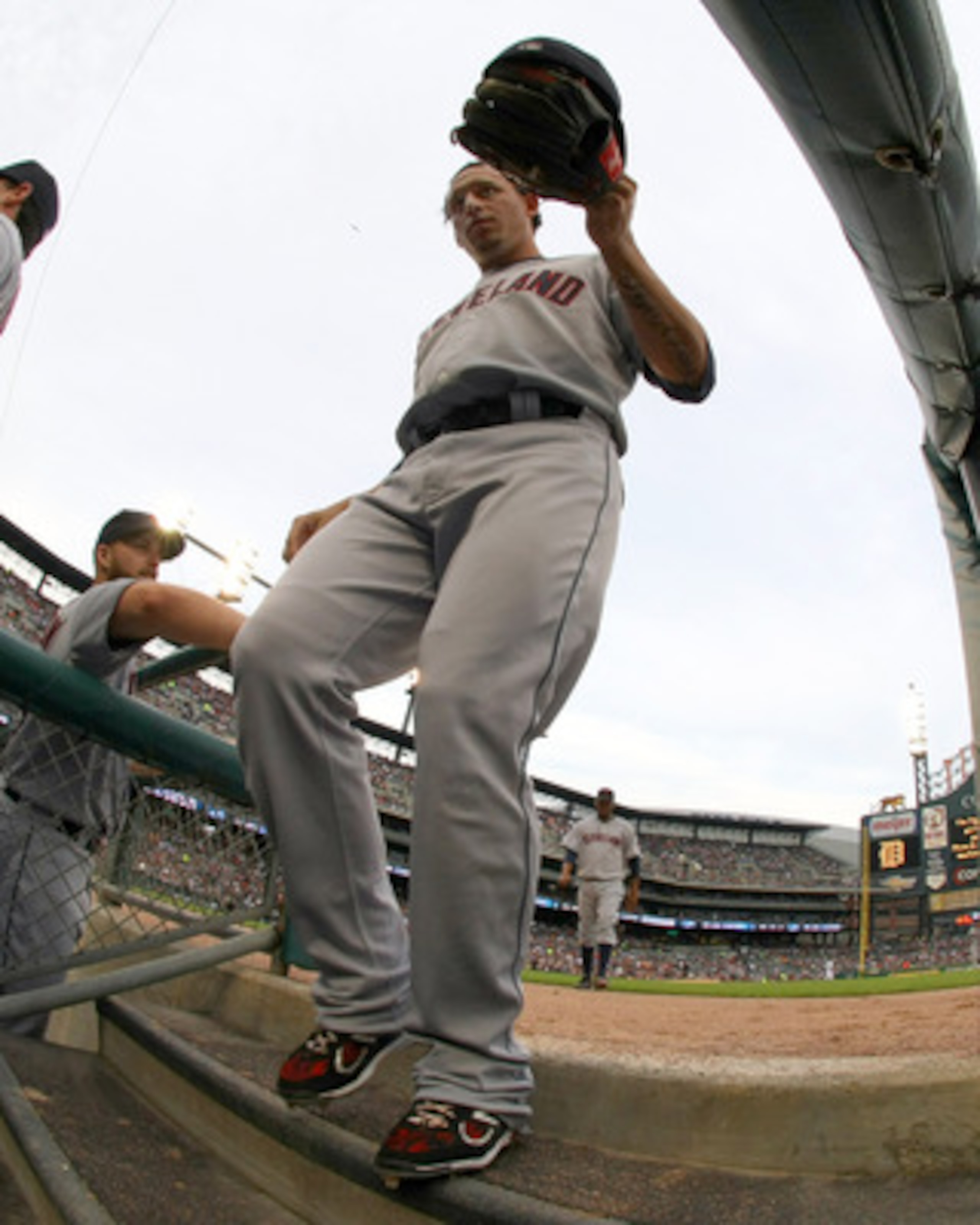 DETROIT, MI - JUNE 15: Asdrubal Cabrera #13 of the Cleveland Indians steps down into the dugout during a MLB game against the Detroit Tigers at Comerica Park on June 15, 2011 in Detroit, Michigan. Cleveland won 6-4 (Photo by Dave Reginek/Getty Images) DETROIT, MI - JUNE 15: Asdrubal Cabrera #13 of the Cleveland Indians steps down into the dugout during a MLB game against the Detroit Tigers at Comerica Park on June 15, 2011 in Detroit, Michigan. Cleveland won 6-4 (Photo by Dave Reginek/Getty Images)