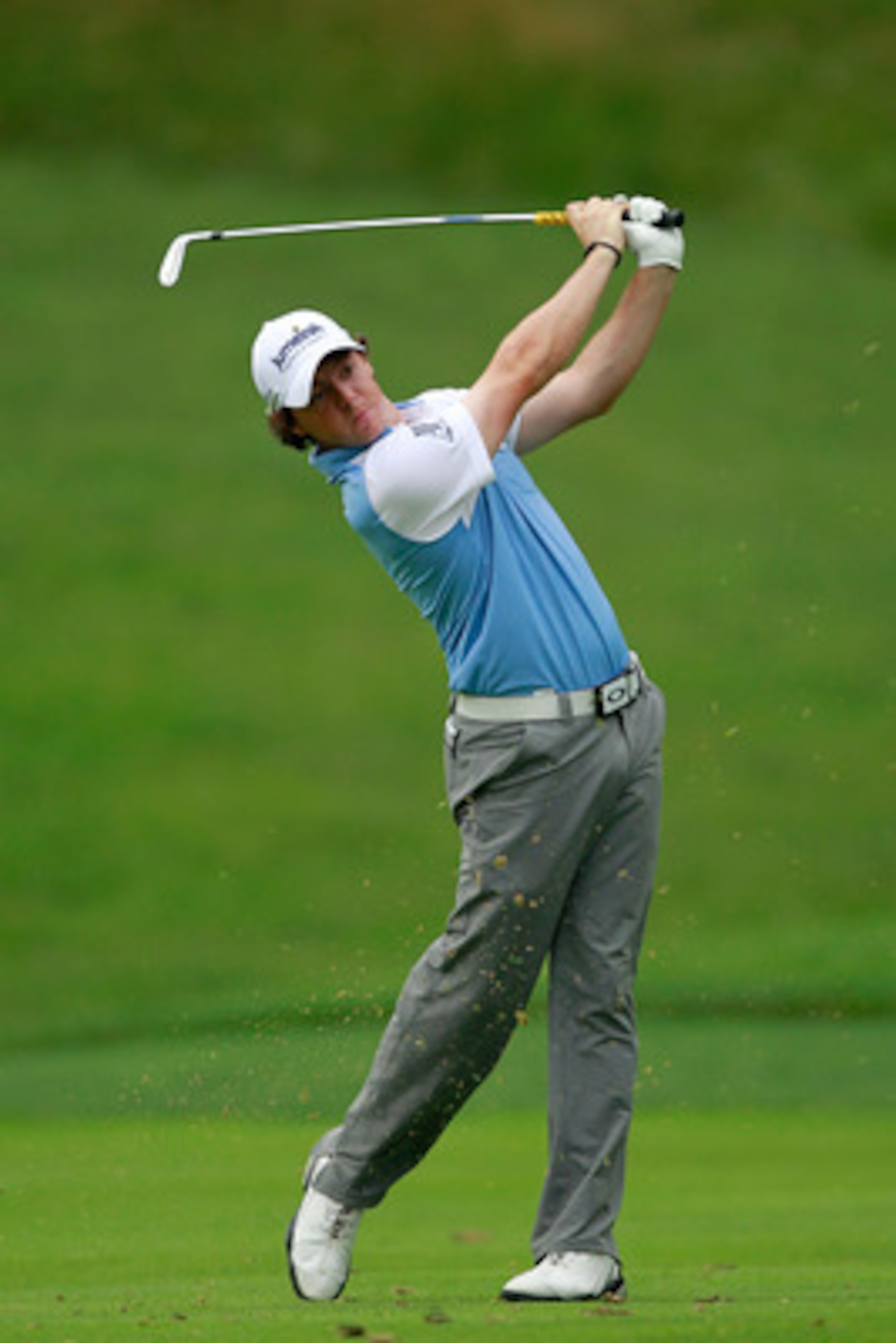 BETHESDA, MD - JUNE 18:  Rory McIlroy of Northern Ireland hits a shot during the third round of the 111th U.S. Open at Congressional Country Club on June 18, 2011 in Bethesda, Maryland.  (Photo by Chris Trotman/Getty Images)
