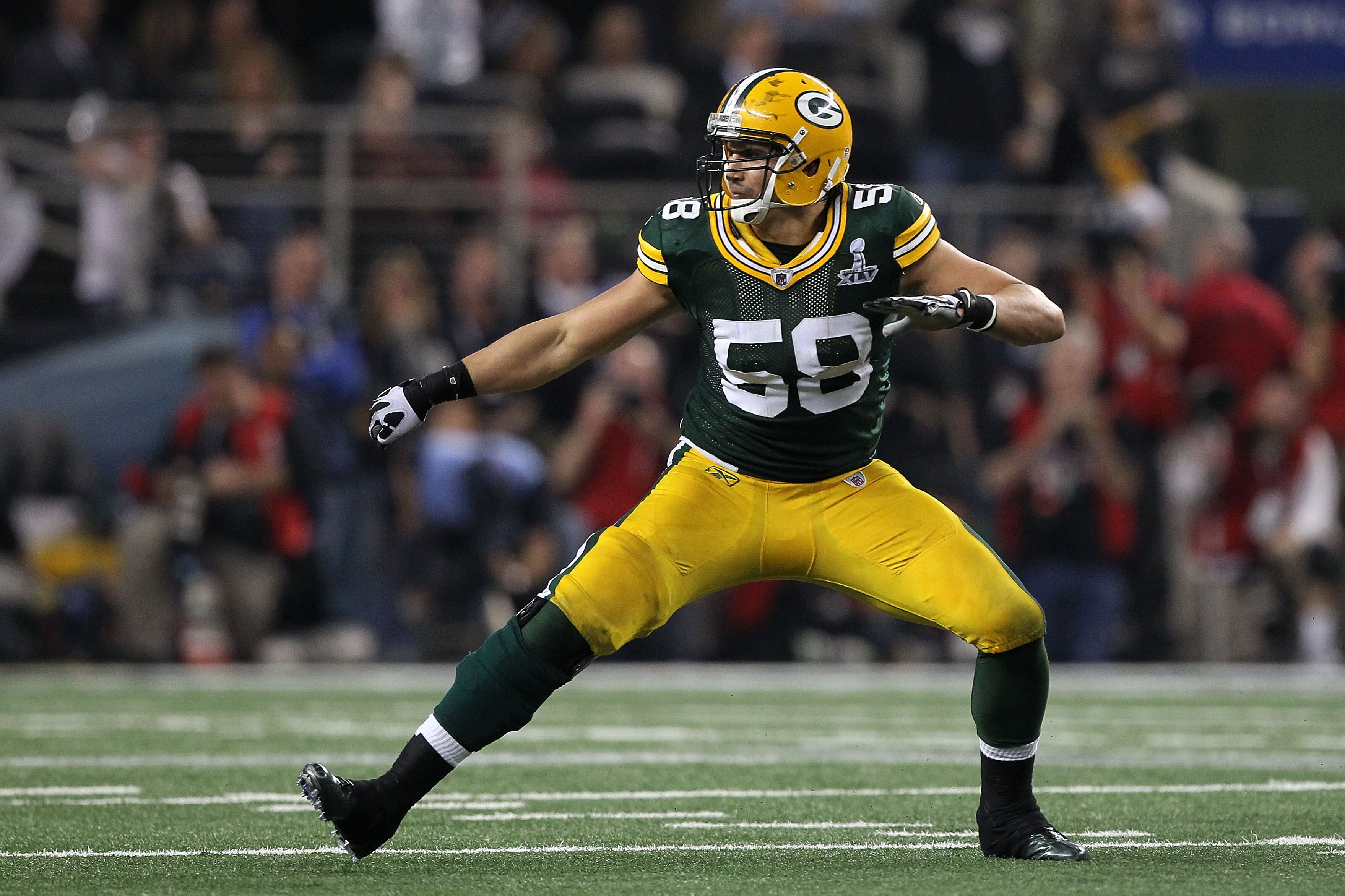 ARLINGTON, TX - FEBRUARY 06: Frank Zombo #58 of the Green Bay Packers celebrates after sacking Ben Roethlisberger #7 of the Pittsburgh Steelers during Super Bowl XLV at Cowboys Stadium on February 6, 2011 in Arlington, Texas.  (Photo by Al Bello/Getty Ima