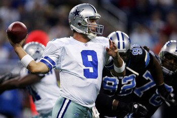 DETROIT - DECEMBER 09:  Quarterback Tony Romo #9 of the Dallas Cowboys looks to pass against the Detroit Lions on December 9, 2007 at Ford Field in Detroit, Michigan.  (Photo by Chris McGrath/Getty Images)