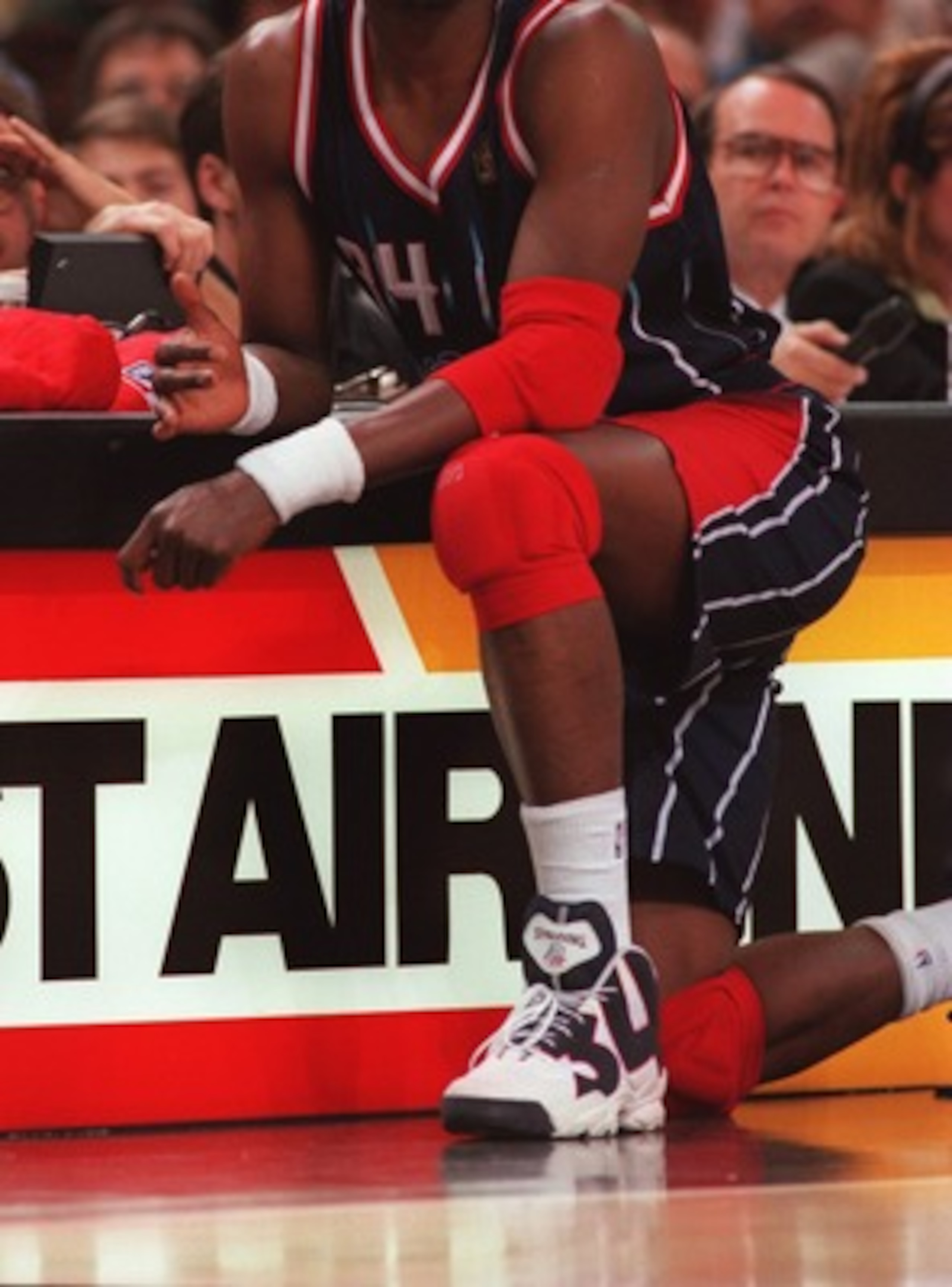 5 Nov 1996:  Center Hakeem Olajuwon of the Houston Rockets waits to enter the game during the Rockets 102-80 win over the Sacramento Kings at Arco Arena in Sacramento, California.  Mandatory Credit:  Otto Gruele/Allsport