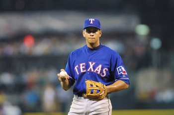 16 Jun 2001:  Alex Rodriguez of the Texas Rangers prepares to pitch against the Houston Astros during the game at Enron Field in Houston, Texas. The Astros defeated the Rangers 2-1. DIGITAL IMAGE. Mandatory Credit: Ronald Martinez/Allsport