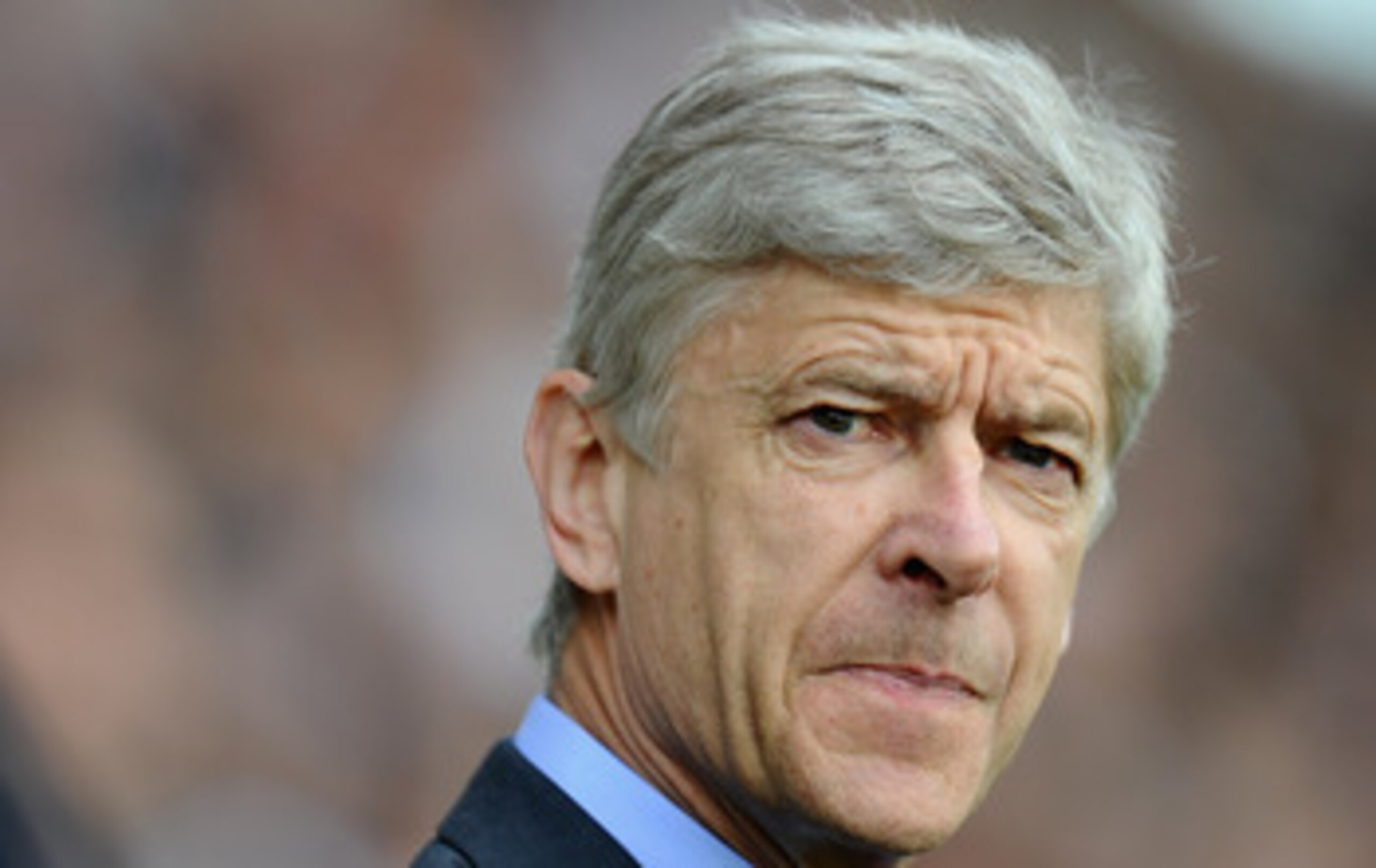 LONDON, ENGLAND - MAY 22:  Arsene Wenger of Arsenal looks on during the Barclays Premier League match between Fulham and Arsenal at Craven Cottage on May 22, 2011 in London, England.  (Photo by Clive Mason/Getty Images)