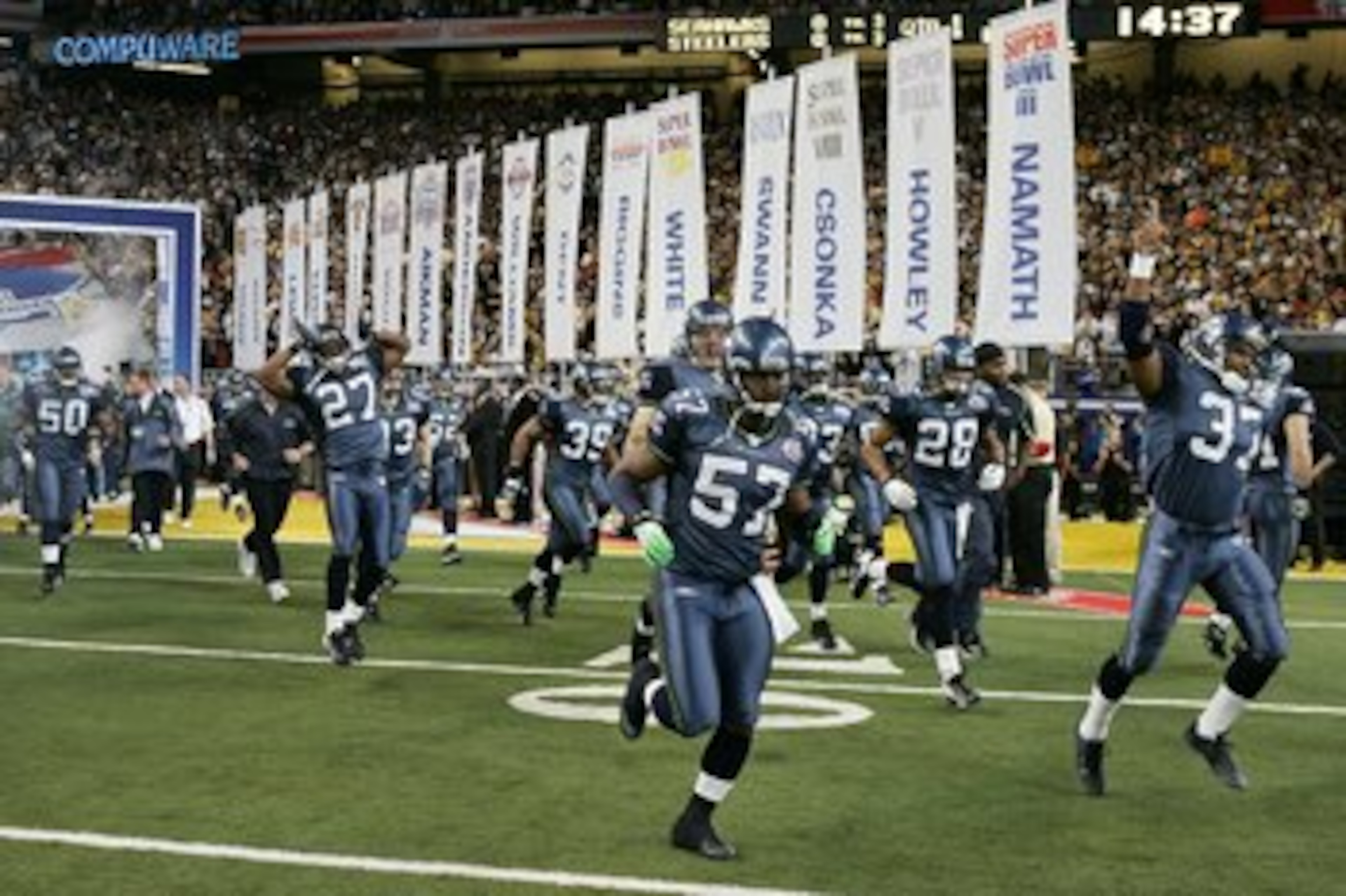 PHILADELPHIA - DECEMBER 2:  Shaun Alexander #37 of the Seattle Seahawks carries the ball during the NFL game against the Philadelphia Eagles at the Lincoln Financial Field on December 2, 2007 in Philadelphia, Pennsylvania. (Photo by Al Bello/Getty Images)