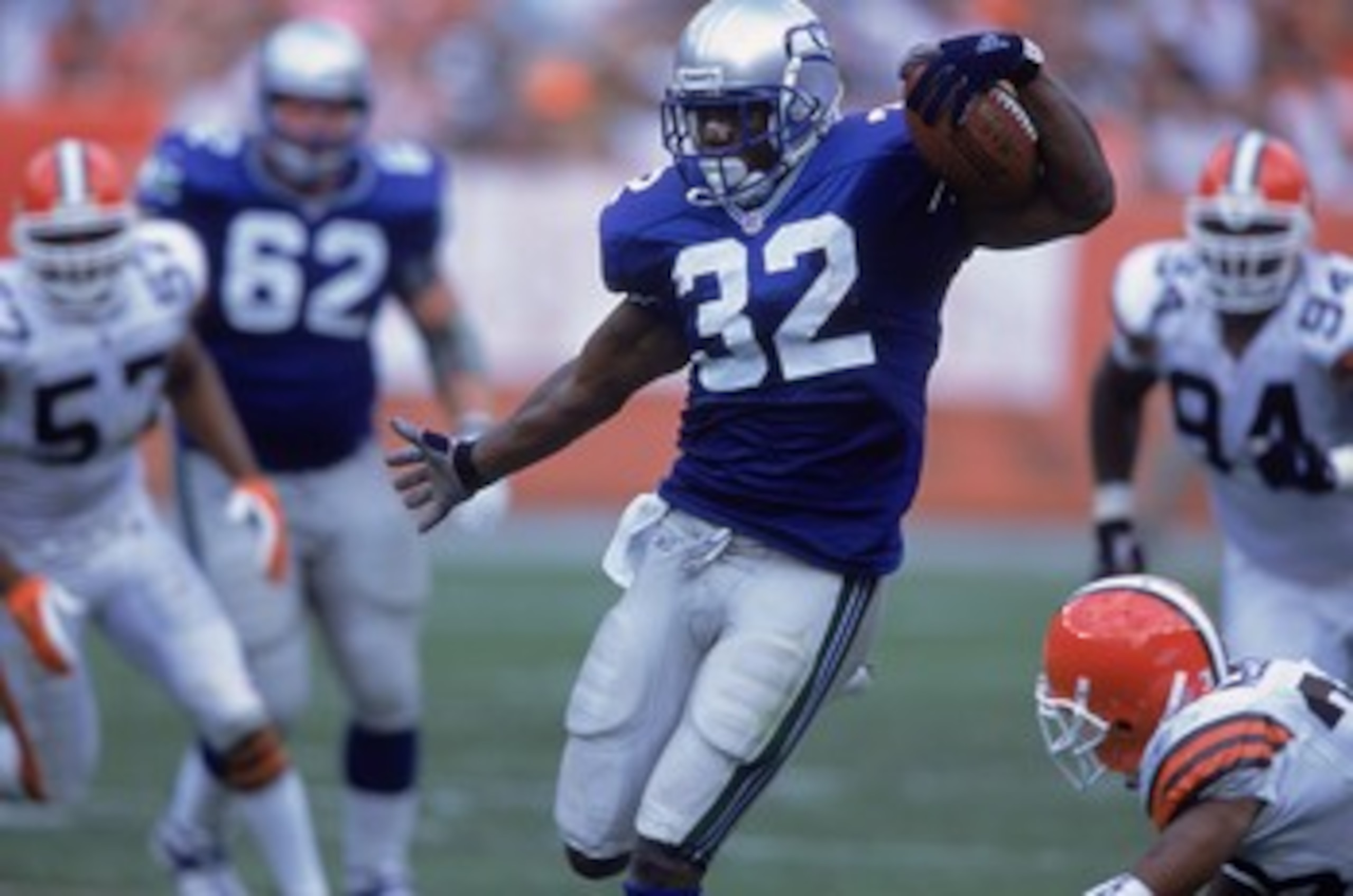 9 Sep 2001: Ricky Watters #32 of the Seattle Seahawks running with the ball during the game against the Cleveland Browns at the Browns Stadium in Cleveland, Ohio. The Seahawks defeated the Browns 9-6.Mandatory Credit: Tom Pidgeon /Allsport 9 Sep 2001: Ricky Watters #32 of the Seattle Seahawks running with the ball during the game against the Cleveland Browns at the Browns Stadium in Cleveland, Ohio. The Seahawks defeated the Browns 9-6.Mandatory Credit: Tom Pidgeon /Allsport