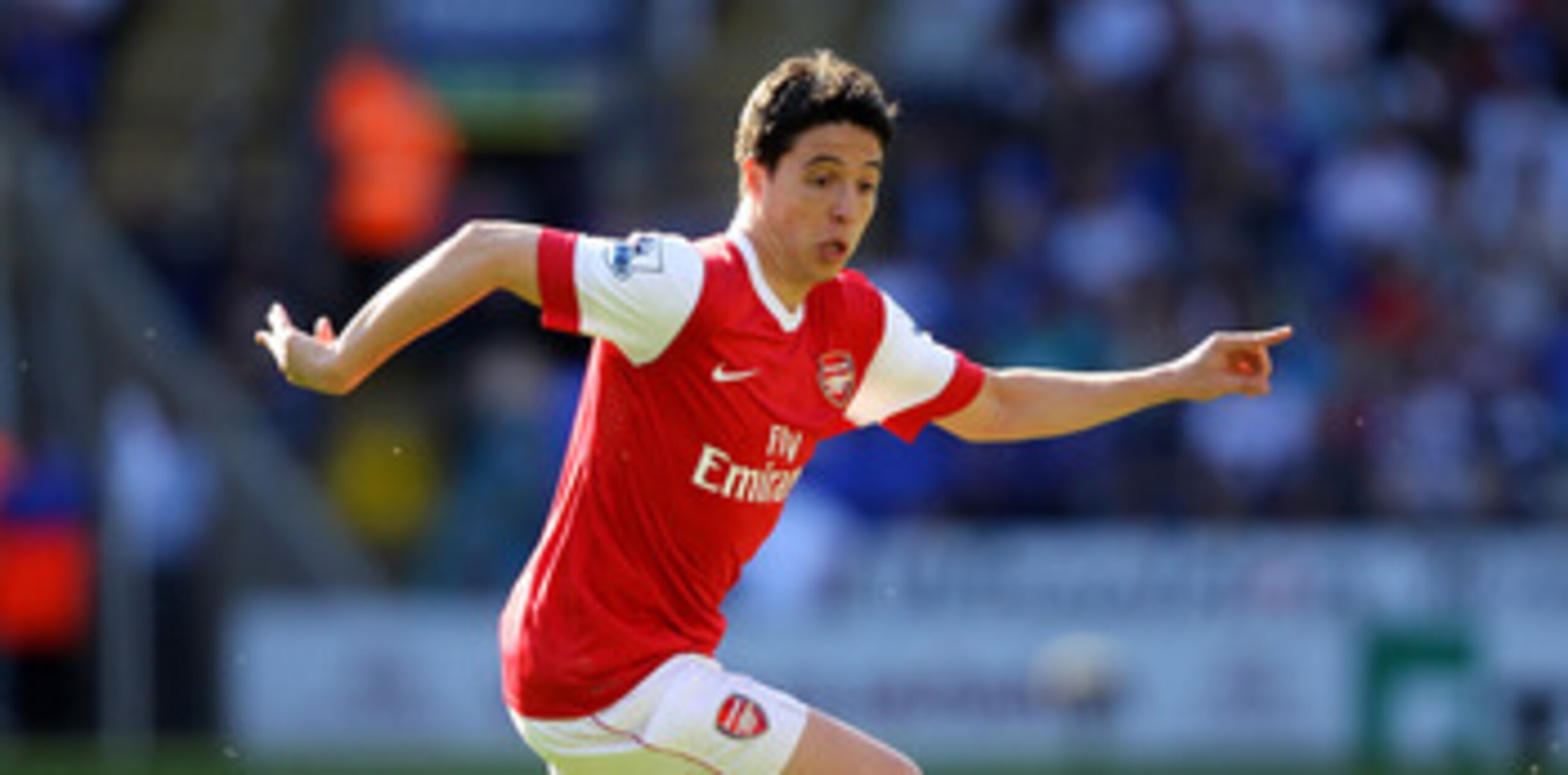 BOLTON, ENGLAND - APRIL 24:  Samir Nasri of Arsenal in action during the Barclays Premier League match between Bolton Wanderers and Arsenal at the Reebok Stadium on April 24, 2011 in Bolton, England.  (Photo by Clive Brunskill/Getty Images)
