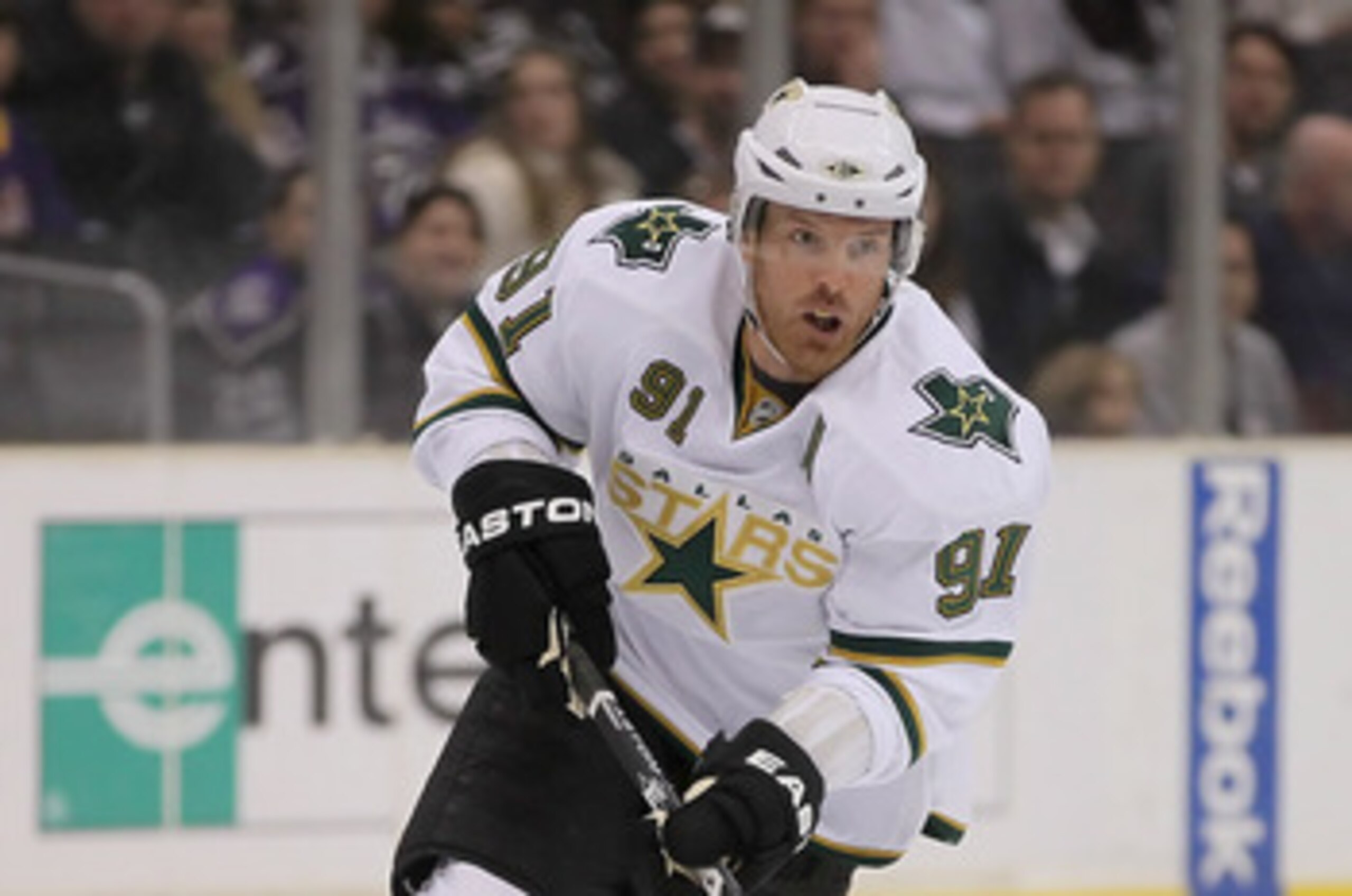 LOS ANGELES, CA - APRIL 02:  Brad Richards #91 of the Dallas Stars skates against the Los Angeles Kings at Staples Center on April 2, 2011 in Los Angeles, California.  (Photo by Jeff Gross/Getty Images)