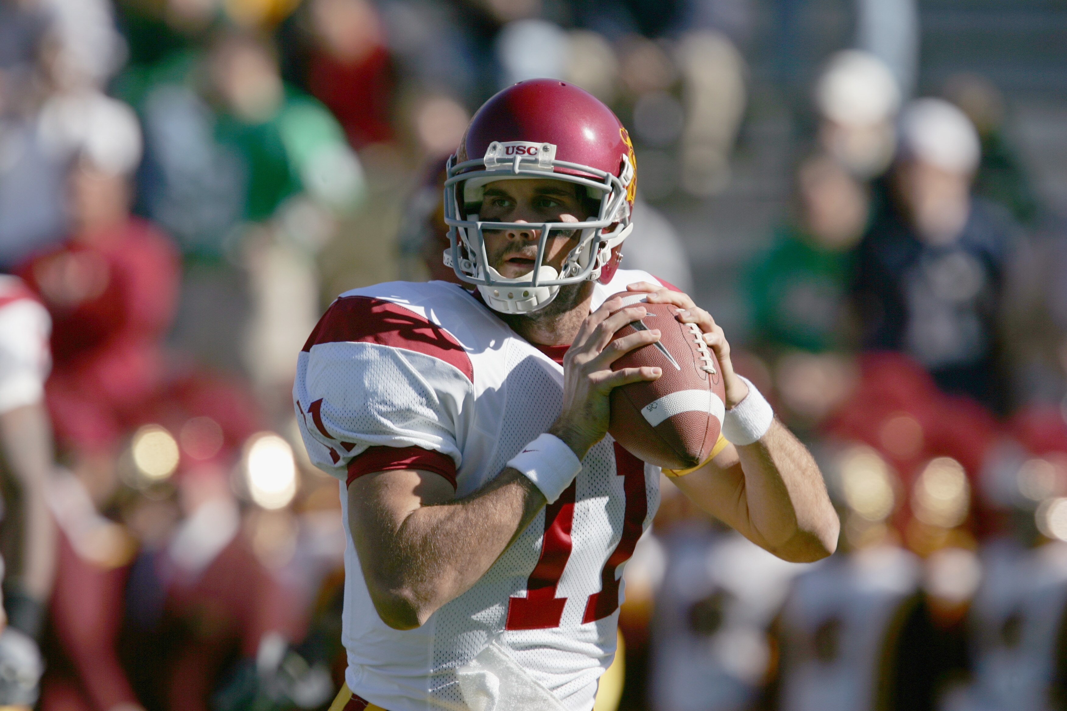 SOUTH BEND, IN - OCTOBER 15:  Quarterback Matt Leinart #11 of the University of Southern California Trojans drops back to pass against the University of Notre Dame Fighting Irish on October 15, 2005 at Notre Dame Stadium in South Bend, Indiana. USC defeat