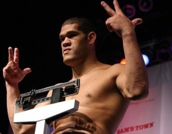 Photo credit: Scott Peterson, MMA Weekly