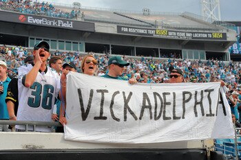 JACKSONVILLE, FL - SEPTEMBER 26:  Fans yell out to quarterback Michael Vick #7 of the Philadelphia Eagles before taking on the Jacksonville Jaguars at EverBank Field on September 26, 2010 in Jacksonville, Florida.  (Photo by Doug Benc/Getty Images)