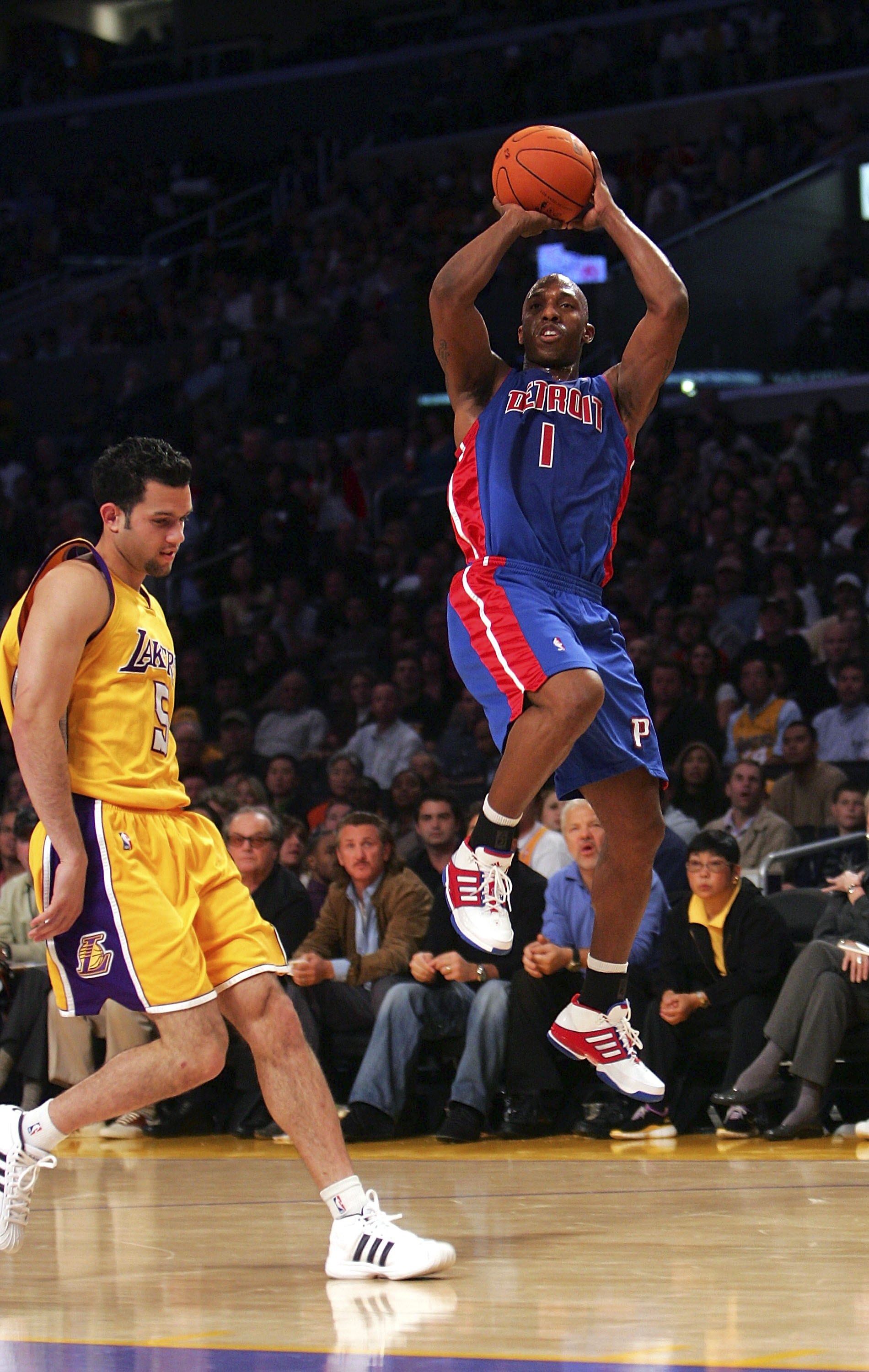 LOS ANGELES, CA - NOVEMBER 10:  Chauncey Billups #1 of the Detroit Pistons shoots over Jordan Farmar #5 of the Los Angeles Lakers on November 10, 2006 at Staples Center in Los Angeles, California. The Pistons won 97-83.  NOTE TO USER: User expressly ackno