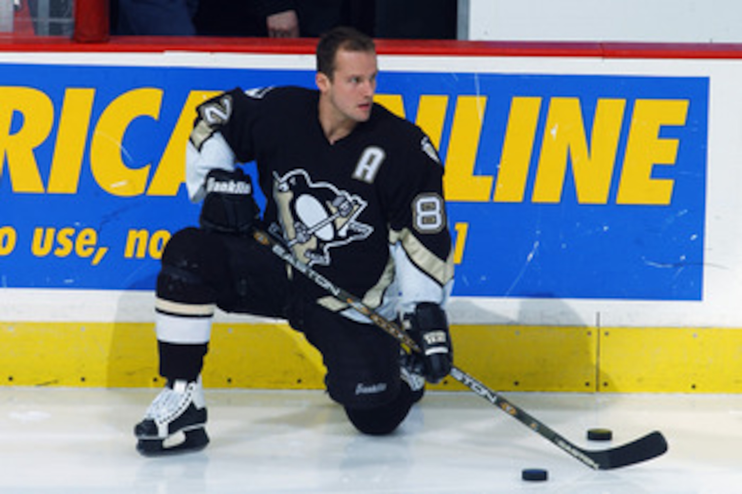WASHINGTON - APRIL 5:  Left wing Martin Straka #82 of the Pittsburgh Penguins kneels on the ice before the game against the Washington Capitals at MCI Center on April 5, 2003 in Washington, DC.  The Capitals defeated the Penguins 5-3. (Photo By Mitchell L