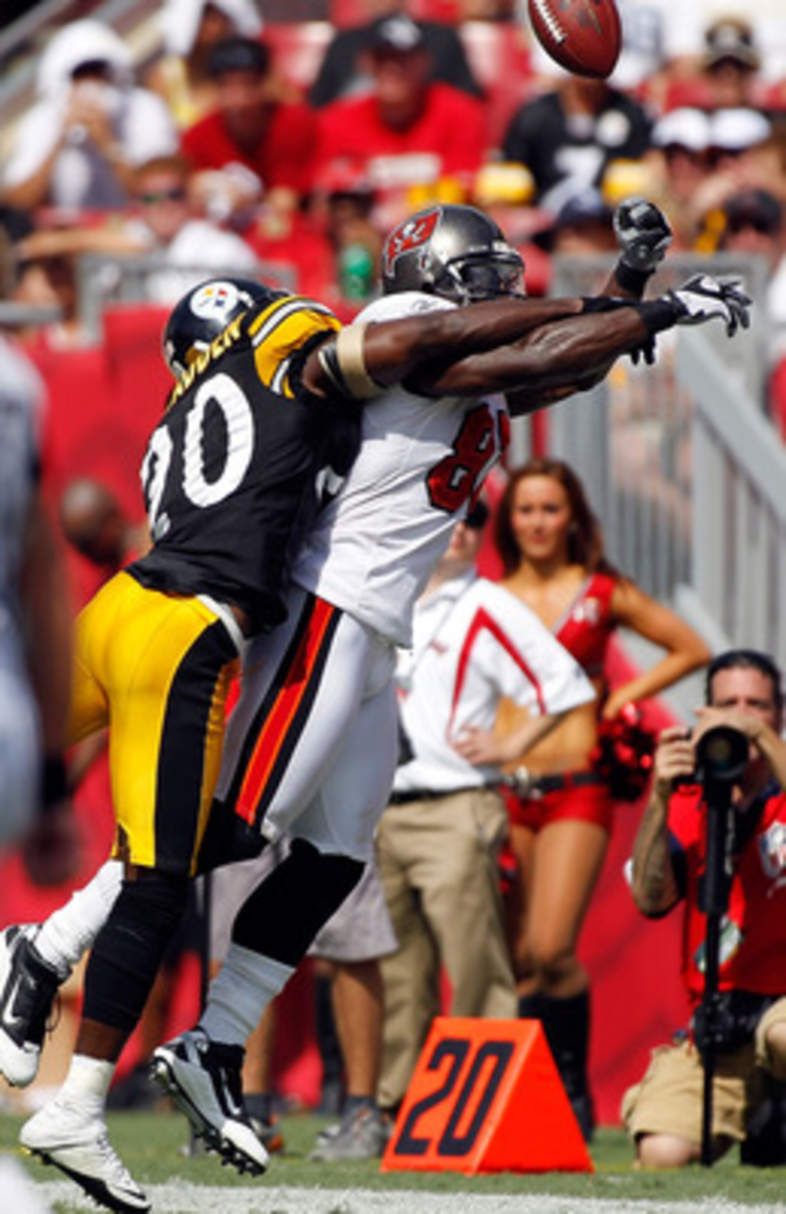 TAMPA, FL - SEPTEMBER 26:  Defensive back Bryant McFadden #20 of the Pittsburgh Steelers deflects a pass intended for Michael Spurlock #81 of the Tampa Bay Buccaneers during the game at Raymond James Stadium on September 26, 2010 in Tampa, Florida. The un