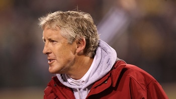 SAN FRANCISCO - DECEMBER 26: Head coach Pete Carroll of the USC Trojans celebrates against the Boston College Eagles during the 2009 Emerald Bowl at AT&T Park on December 26, 2009 in San Francisco, California. (Photo by Jed Jacobsohn/Getty Images)