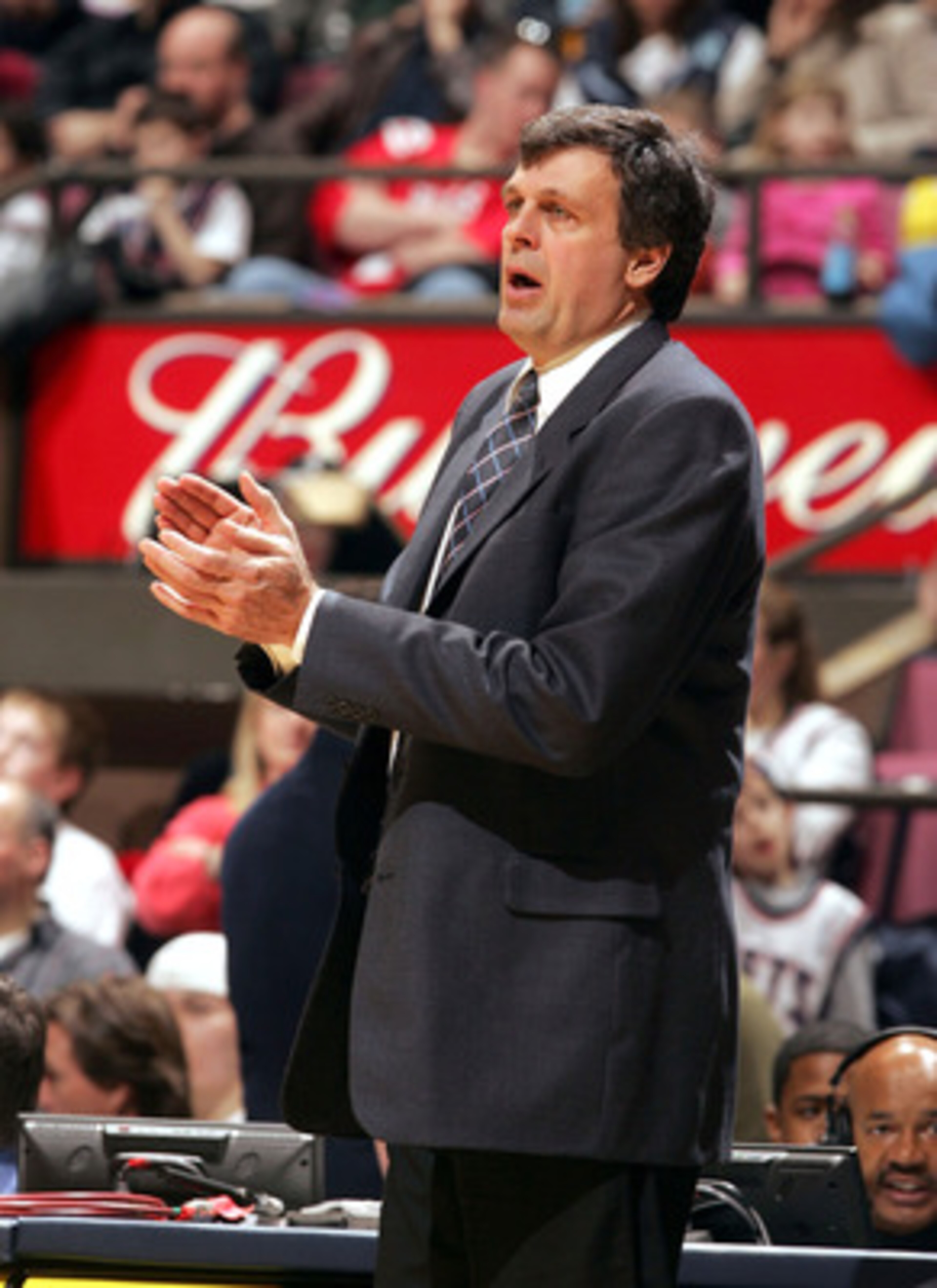 EAST RUTHERFORD , NJ - MARCH 26:  Head coach Kevin McHale of the Minnesota Timberwolves applaudes his teams effort during their game against the New Jersey Nets on March 26, 2005 at Continental Airlines Arena in East Rutherford, New Jersey.  NOTE TO USER: