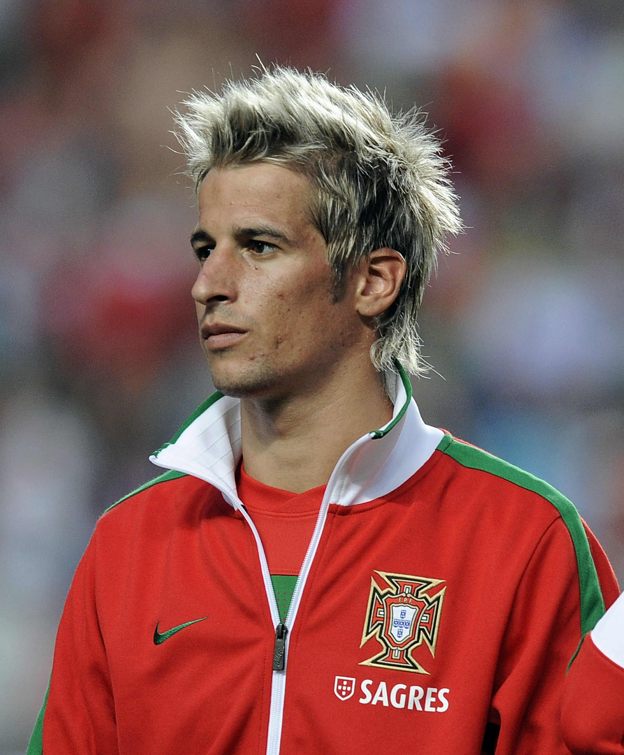 LISBON, PORTUGAL - JUNE 04:  Fabio Coentrao of Portugal lines up before the start of the EURO 2012 Group H qualifier between Portugal and Norway at Estadio do Sport Lisboa e Benfica on June 4, 2011 in Lisbon, Portugal.  (Photo by Denis Doyle/Getty Images)