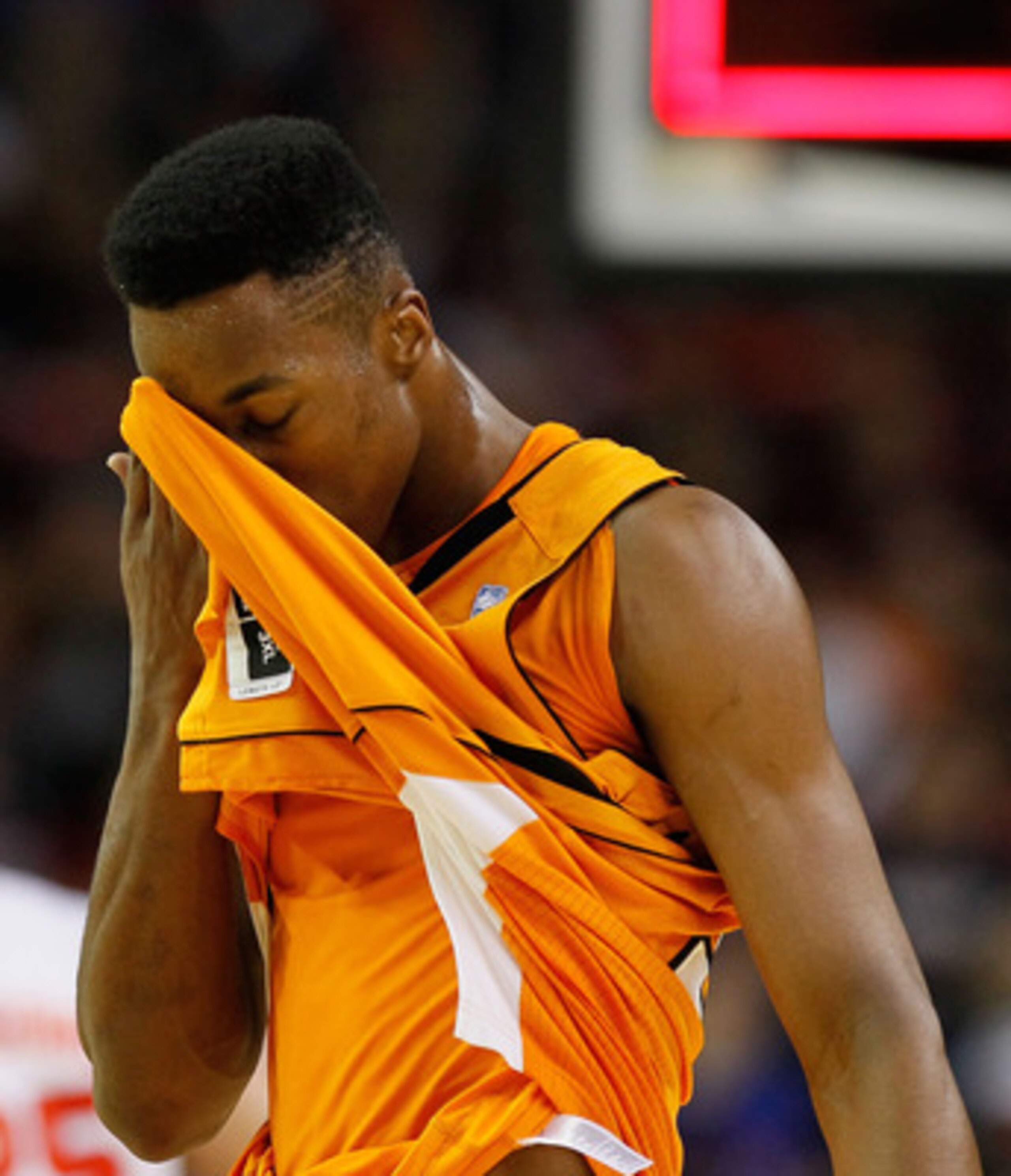 ATLANTA, GA - MARCH 11:  Scotty Hopson #32 of the Tennessee Volunteers reacts during their 74 to 85 loss to the Florida Gators in the quarterfinals of the SEC Men's Basketball Tournament at Georgia Dome on March 11, 2011 in Atlanta, Georgia.  (Photo by Ke