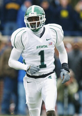 ANN ARBOR, MI - NOVEMBER 2:  Wide Receiver Charles Rogers #1 of the Michigan State Spartans runs against the Michigan Wolverines during the game on November 2, 2002 at Michigan Stadium in Ann Arbor, Michigan. Michigan won 49-3.  (Photo by Danny Moloshok/G