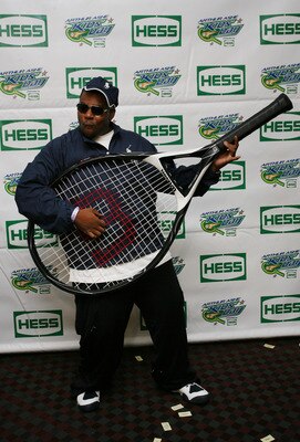 FLUSHING, NY - AUGUST 29:  Actor and comedian Kenan Thompson poses for a photo with an oversized tennis racquet during Arthur Ashe Kid's Day at the 2009 U.S. Open at the Billie Jean King National Tennis Center on August 29, 2009 in the Flushing neighborho