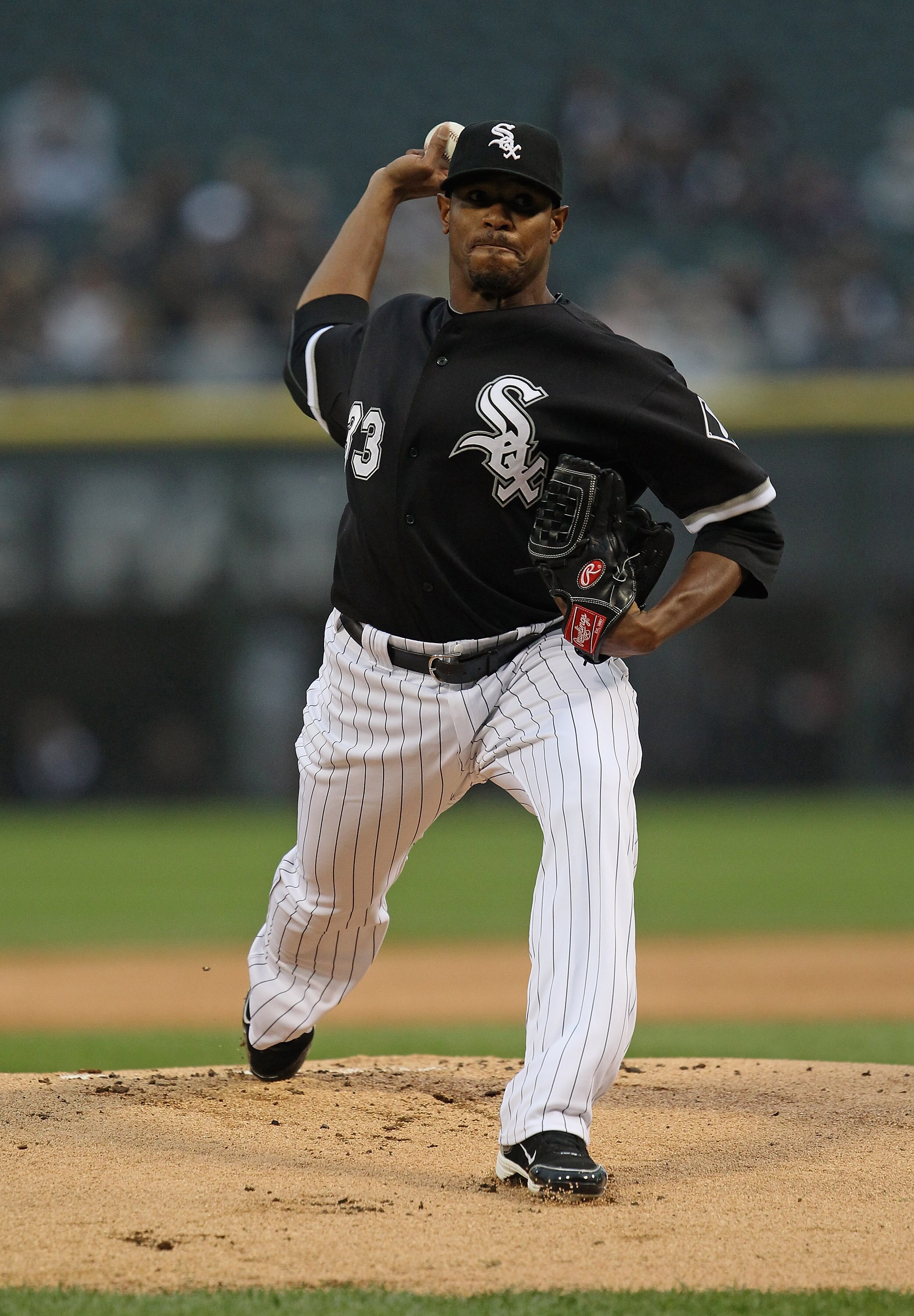 CHICAGO, IL - JUNE 10:  Starting pitcher Edwin Jackson #33 of the Chicago White Sox delivers the ball against the Oakland Athletics at U.S. Cellular Field on June 10, 2011 in Chicago, Illinois. The Athletics defeated the White Sox 7-5.  (Photo by Jonathan