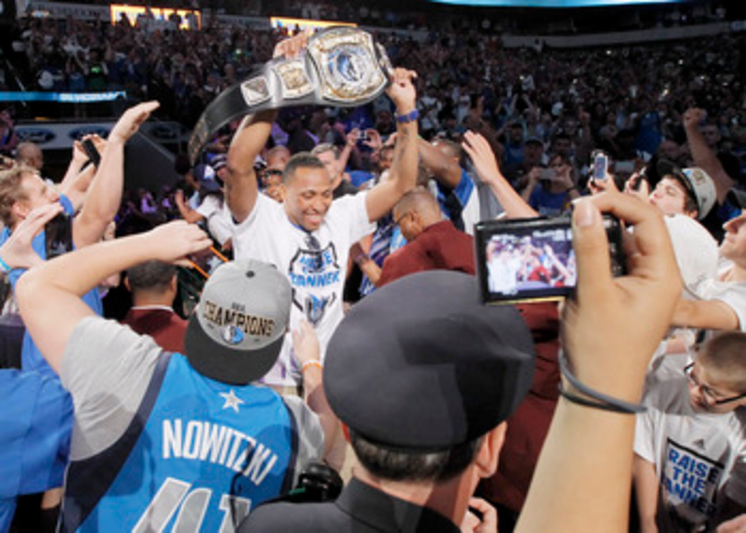 DALLAS, TX - JUNE 16: Forward Shawn Marion of the Dallas Mavericks during the Dallas Mavericks Victory celebration on June 16, 2011 in Dallas, Texas. (Photo by Brandon Wade/Getty Images)