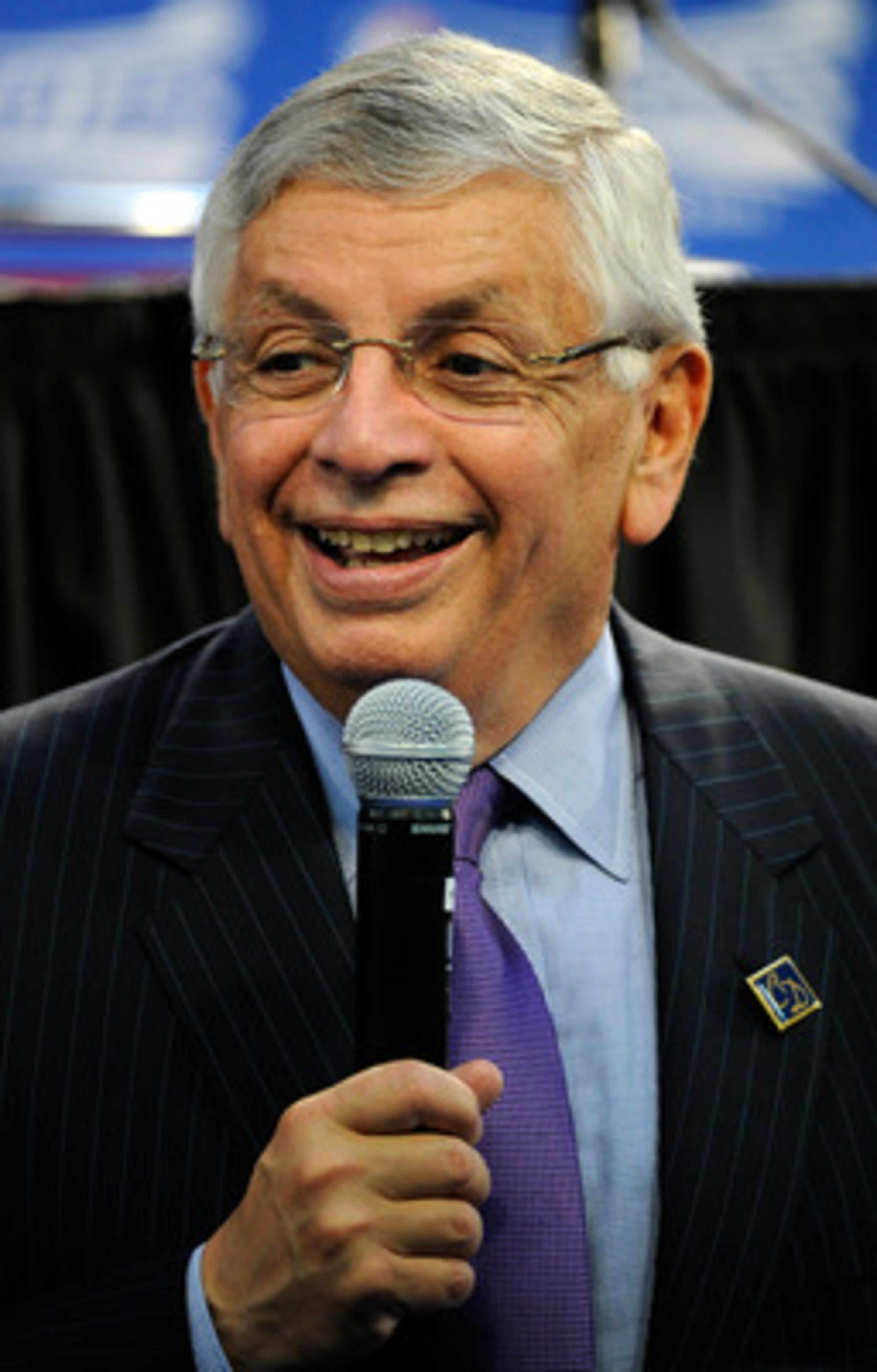 ORLANDO, FL - APRIL 28:  Commissioner David Stern speaks to the media prior to Game Five of the Eastern Conference Quarterfinals between the Philadelphia 76ers and the Orlando Magic during the 2009 NBA Playoffs at Amway Arena on April 28, 2009 in Orlando,