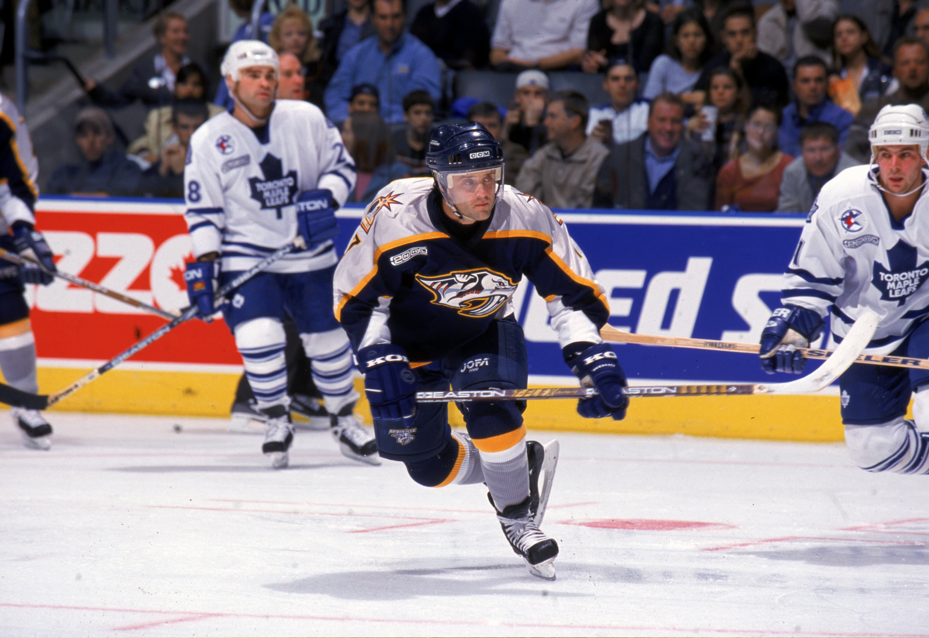 11 Oct 1999: Cliff Ronning #7 of the Nashville Predators skates on the ice during a game against the Toronto Maple Leafs at the Air Canada Centre in Toronto, Canada. The Predators defeated the Maple Leafs 4-2.. Mandatory Credit: Harry How  /Allsport