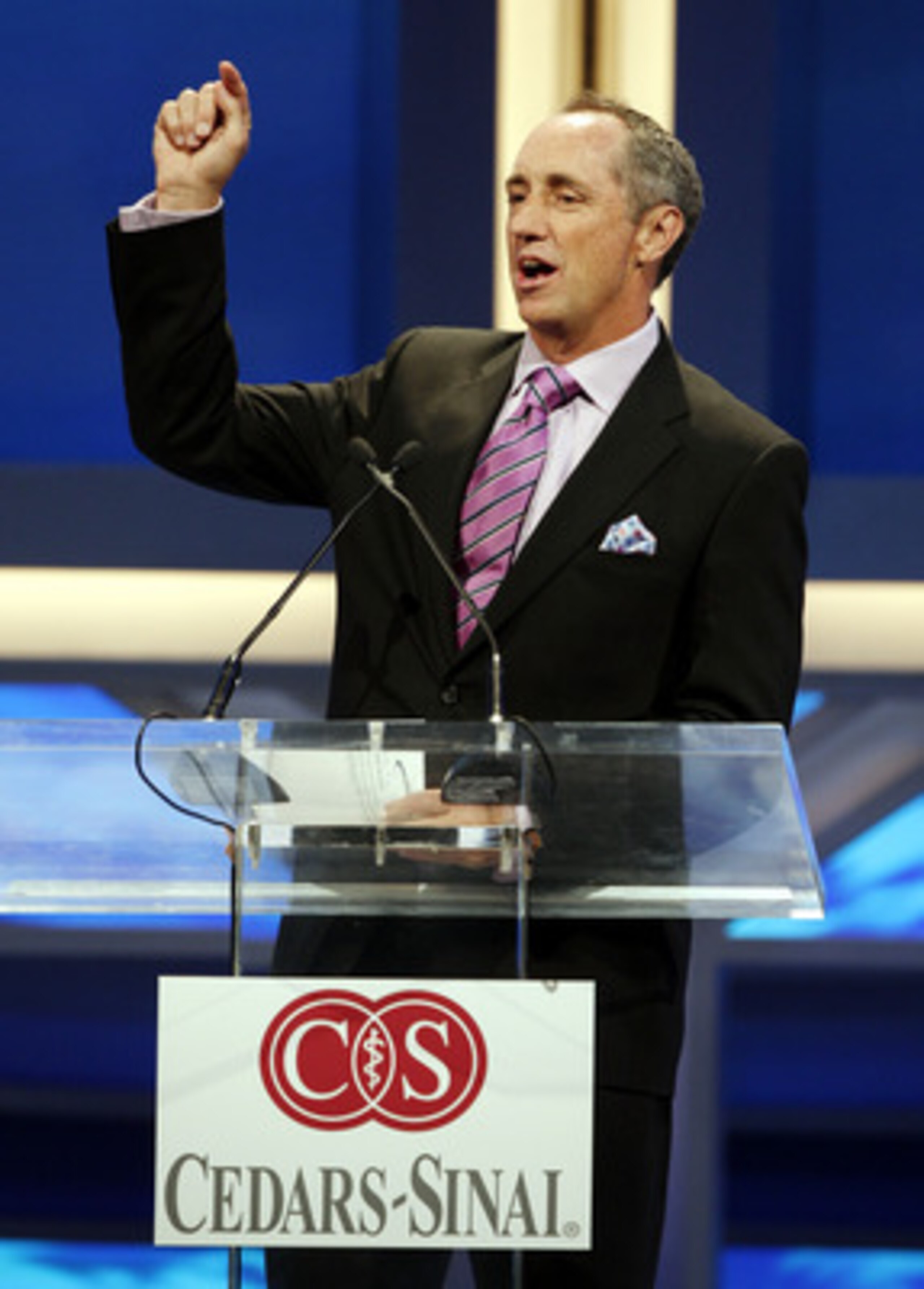 LOS ANGELES, CA - JUNE 07:  Sportswriter Rick Reilly appears onstage at the Cedars-Sinai Medical Center's 24th Annual Sports Spectacular at the Century Plaza Hotel on June 7, 2009 in Los Angeles, California.  (Photo by Kevin Winter/Getty Images)
