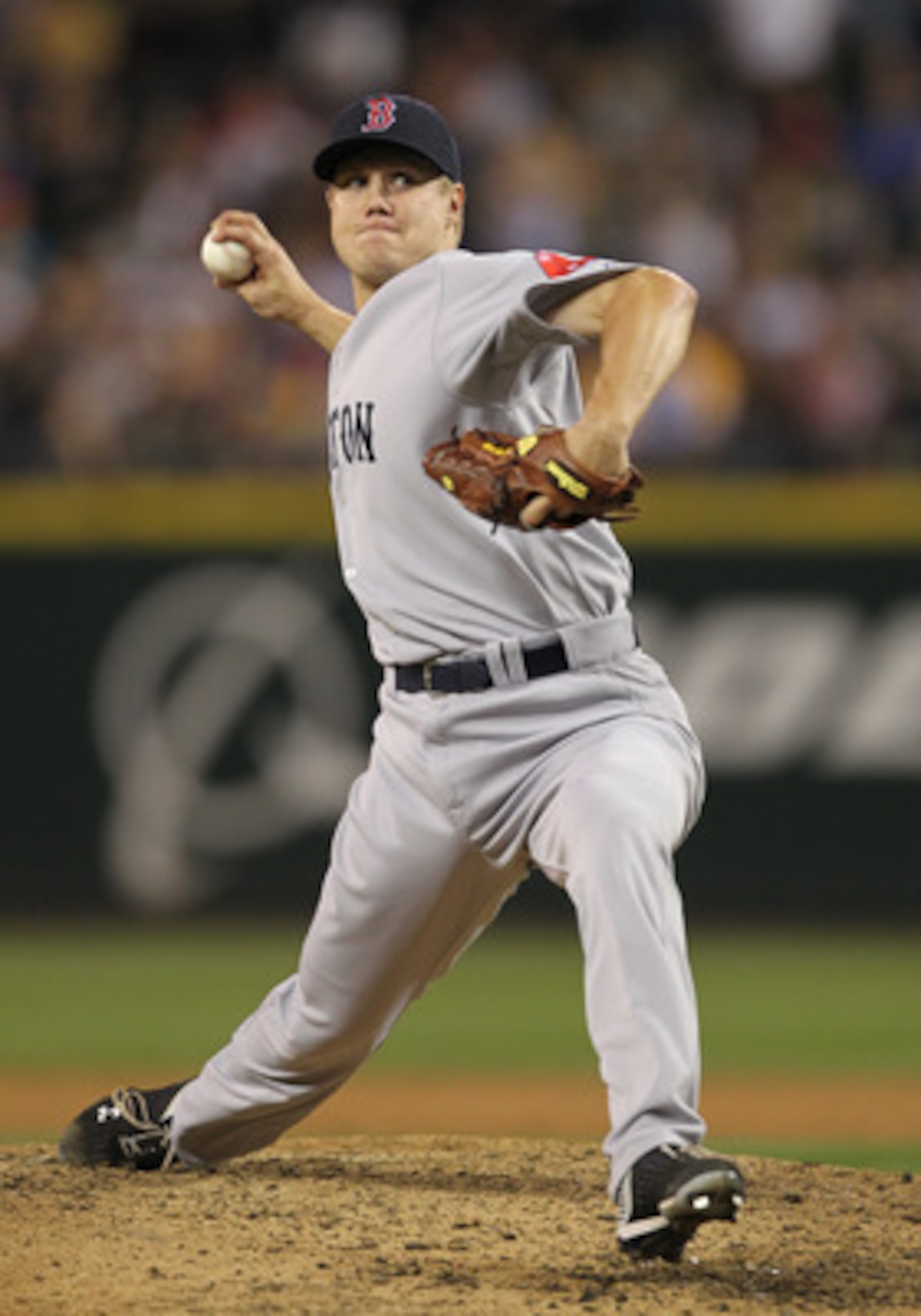 SEATTLE - JULY 23: Closing pitcher Jonathan Papelbon #58 of the Boston Red Sox pitches against the Seattle Mariners at Safeco Field on July 23, 2010 in Seattle, Washington. (Photo by Otto Greule Jr/Getty Images)
