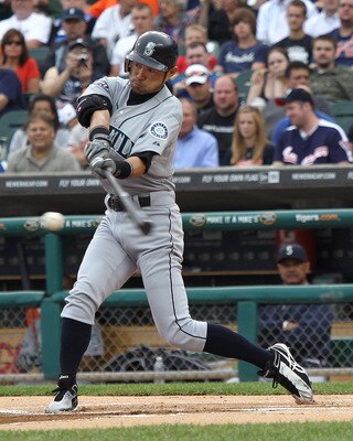 DETROIT, MI - JUNE 09: Ichiro Suzuki #51 of the Seattle Mariners hits the ball during a MLB game against the Detroit Tigers at Comerica Park on June 9, 2011 in Detroit, Michigan.  (Photo by Dave Reginek/Getty Images)