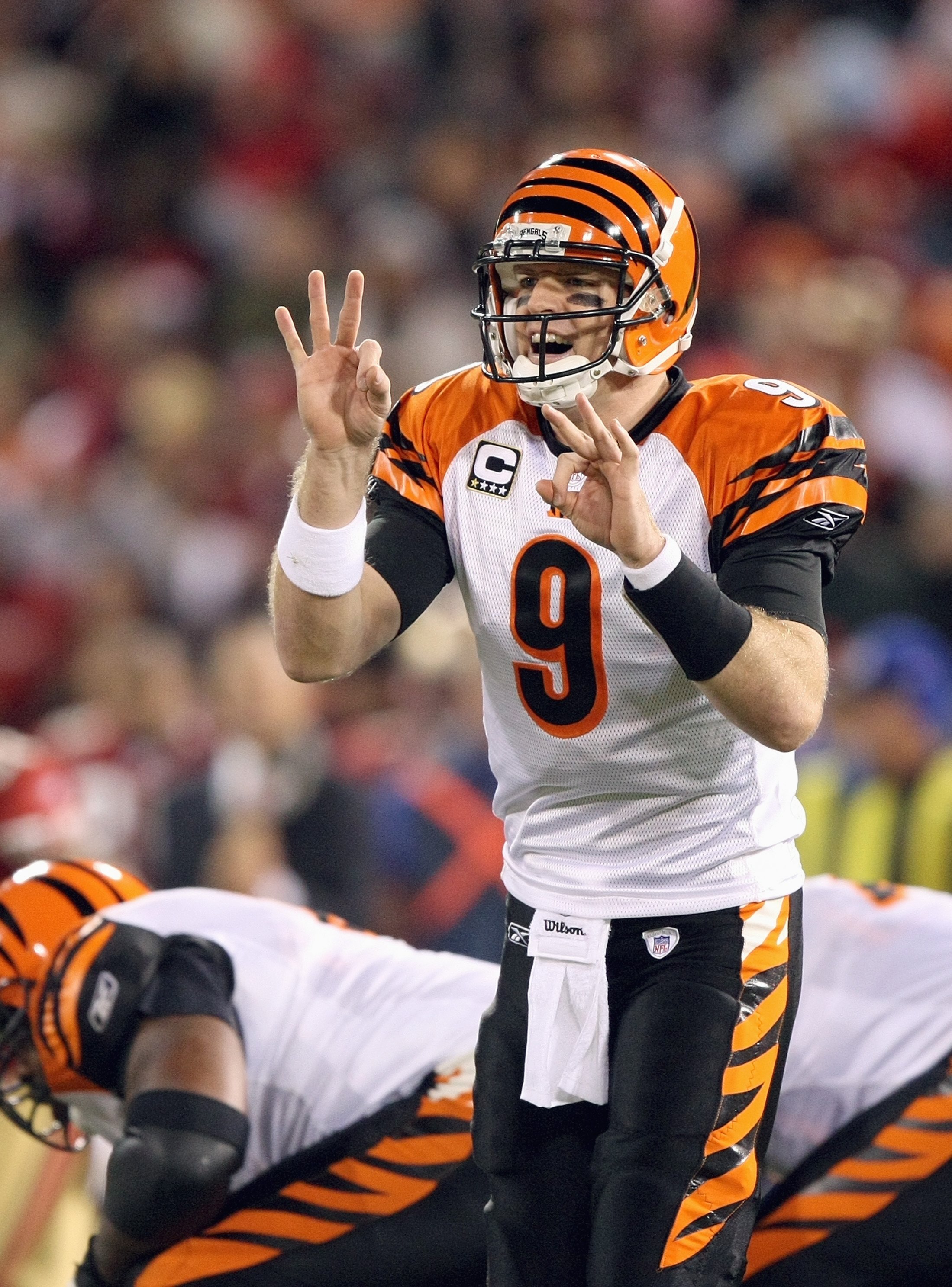 SAN FRANCISCO - DECEMBER 15: Carson Palmer #9 of the Cincinnati Bengals calls the play against the San Francisco 49ers on December 15, 2007 at Monster Park in San Francisco, California. (Photo by Jed Jacobsohn/Getty Images)