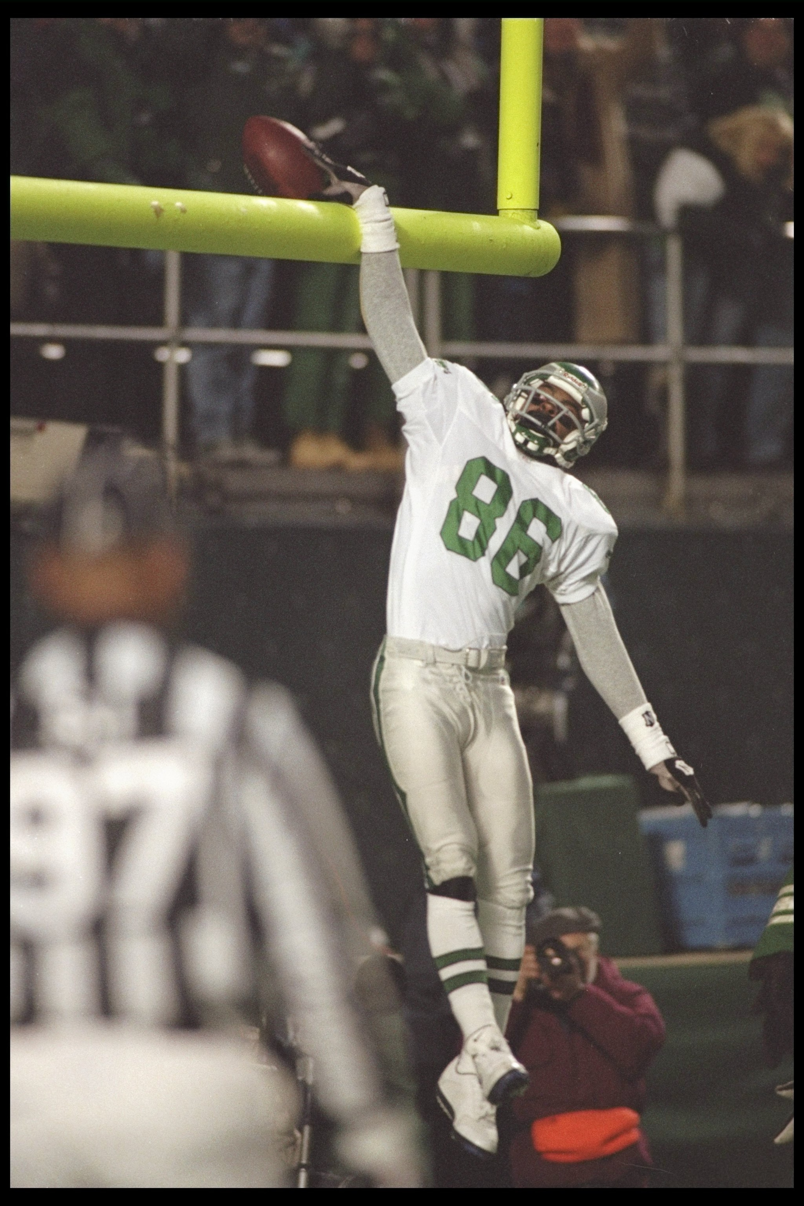 30 Dec 1995:  Wide receiver Fred Barnett of the Philadelphia Eagles celebrates after scoring a touchdown during a game against the Detroit Lions at Veterans Stadium in Philadelphia, Pennsylvania.  The Eagles won the game 58-27. Mandatory Credit: Matthew S
