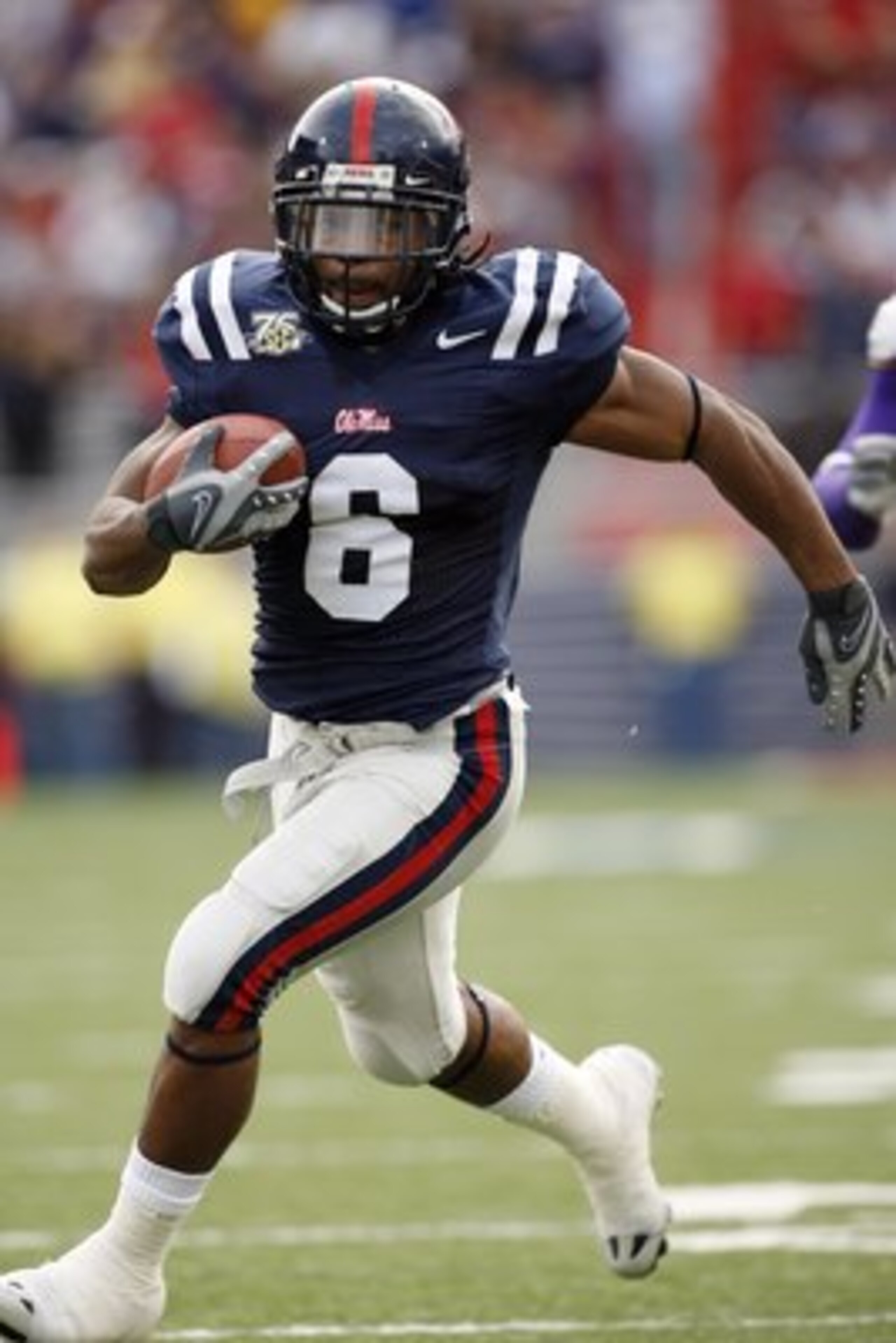 OXFORD, MS - NOVEMBER 17: BenJarvus Green-Ellis #6 of the Mississippi Rebels runs during a game against the LSU Tigers on November 17, 2007 at Vaught-Hemingway Stadium/Hollingsworth Field in Oxford, Mississippi. LSU beat Mississippi 41-24. (Photo by Joe M OXFORD, MS - NOVEMBER 17: BenJarvus Green-Ellis #6 of the Mississippi Rebels runs during a game against the LSU Tigers on November 17, 2007 at Vaught-Hemingway Stadium/Hollingsworth Field in Oxford, Mississippi. LSU beat Mississippi 41-24. (Photo by Joe M